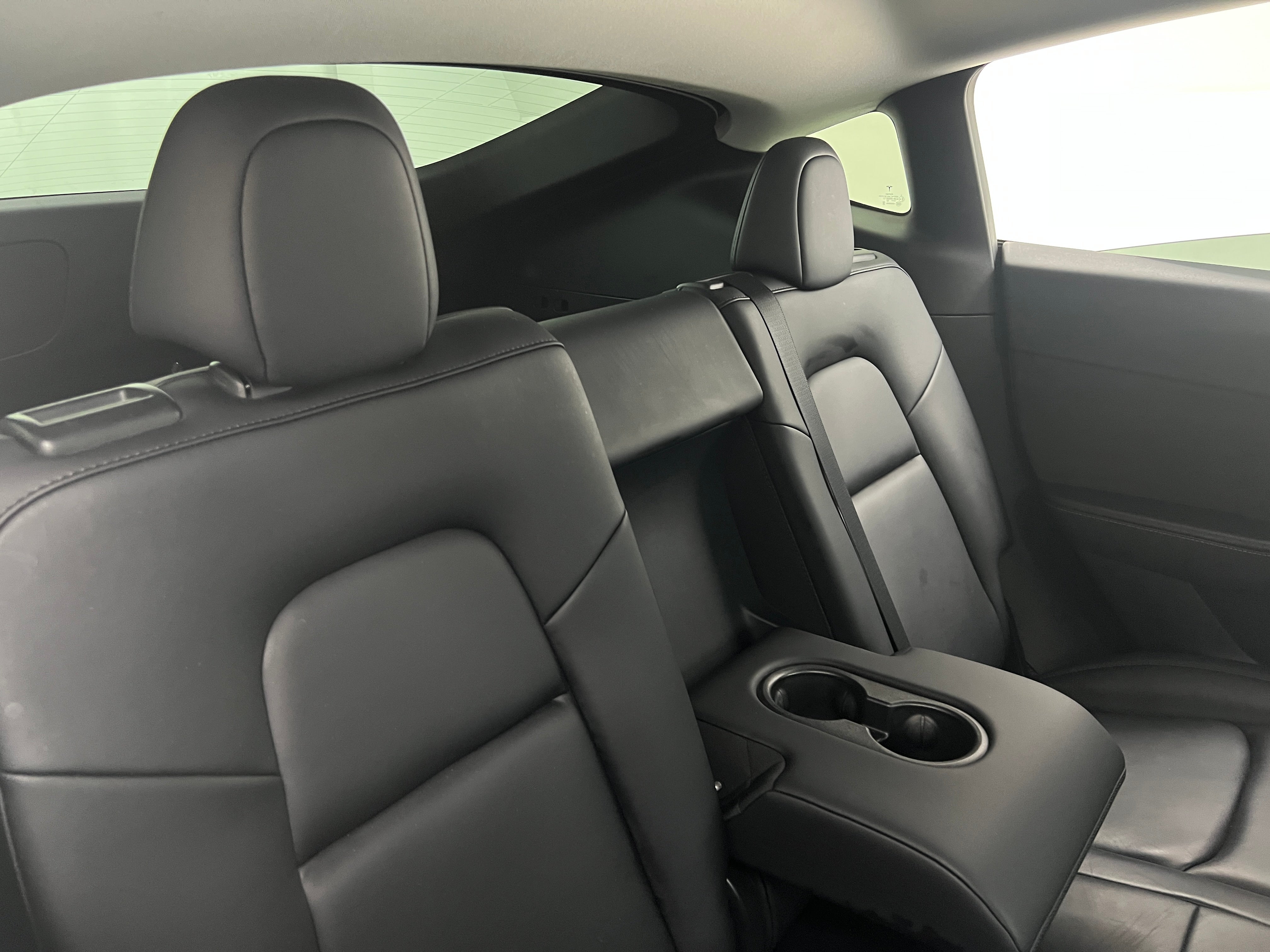 2022 Tesla Model Y Long Range 4