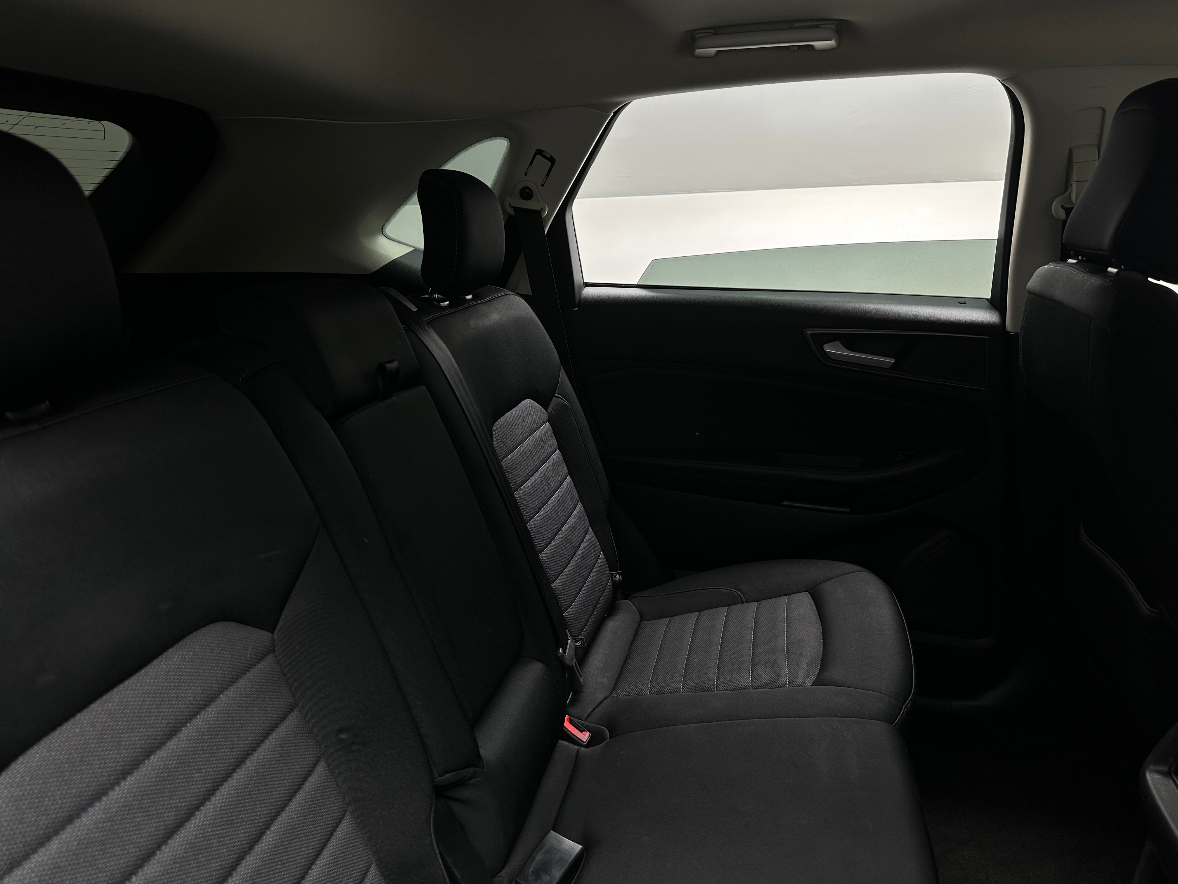 2020 Ford Edge SE 6
