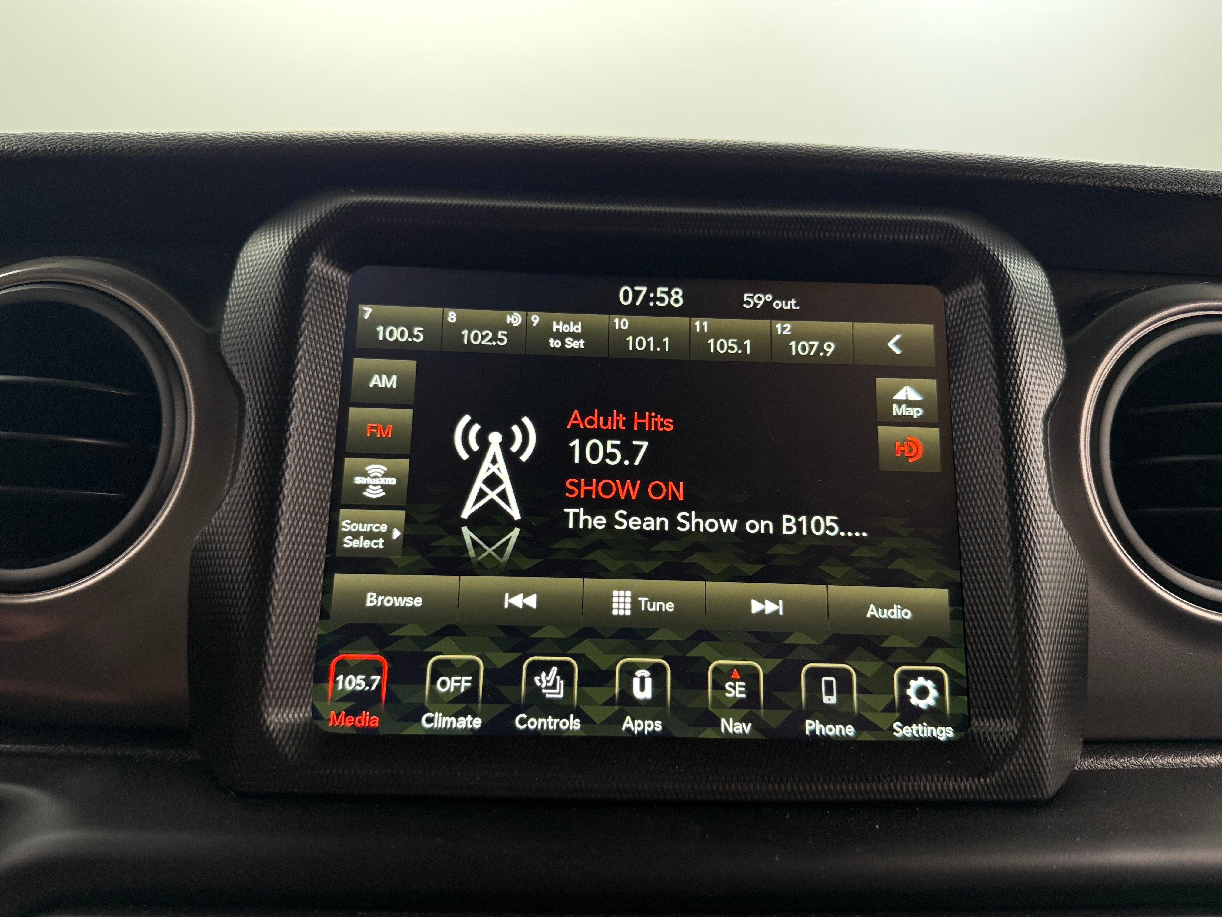 2023 Jeep Gladiator Sport S 4