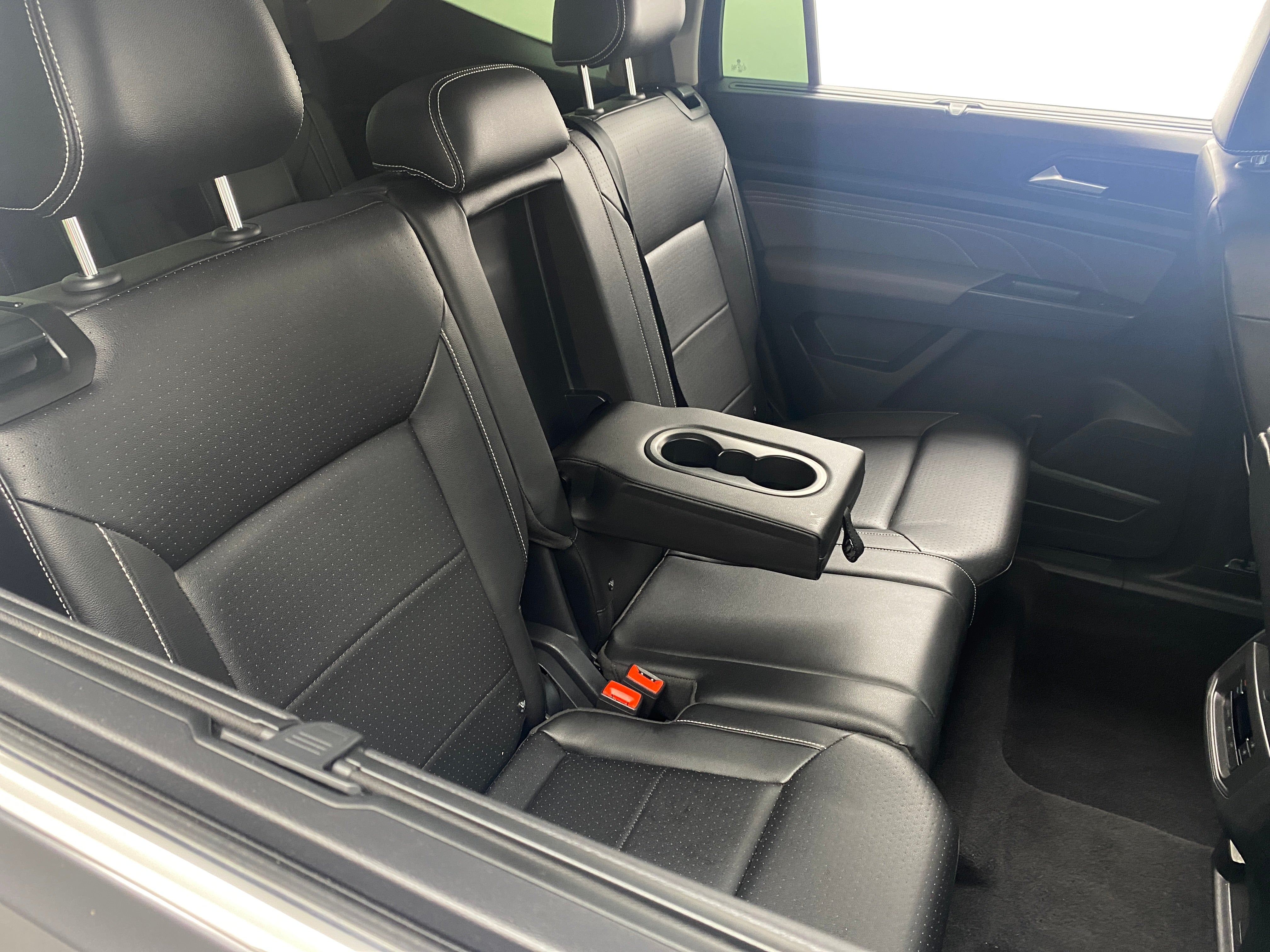 2022 Volkswagen Atlas SEL 5