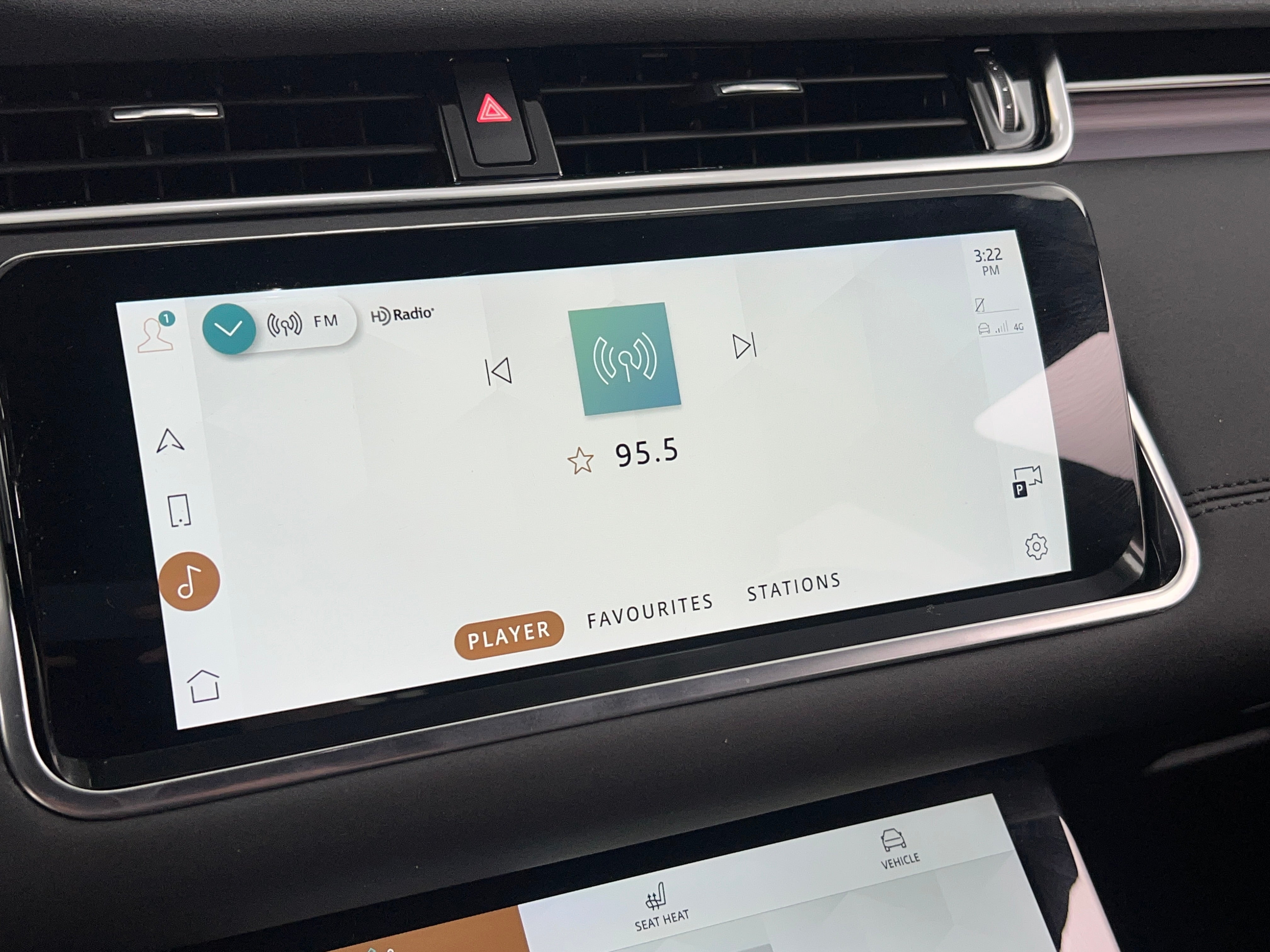 2023 Land Rover Range Rover Evoque SE 3