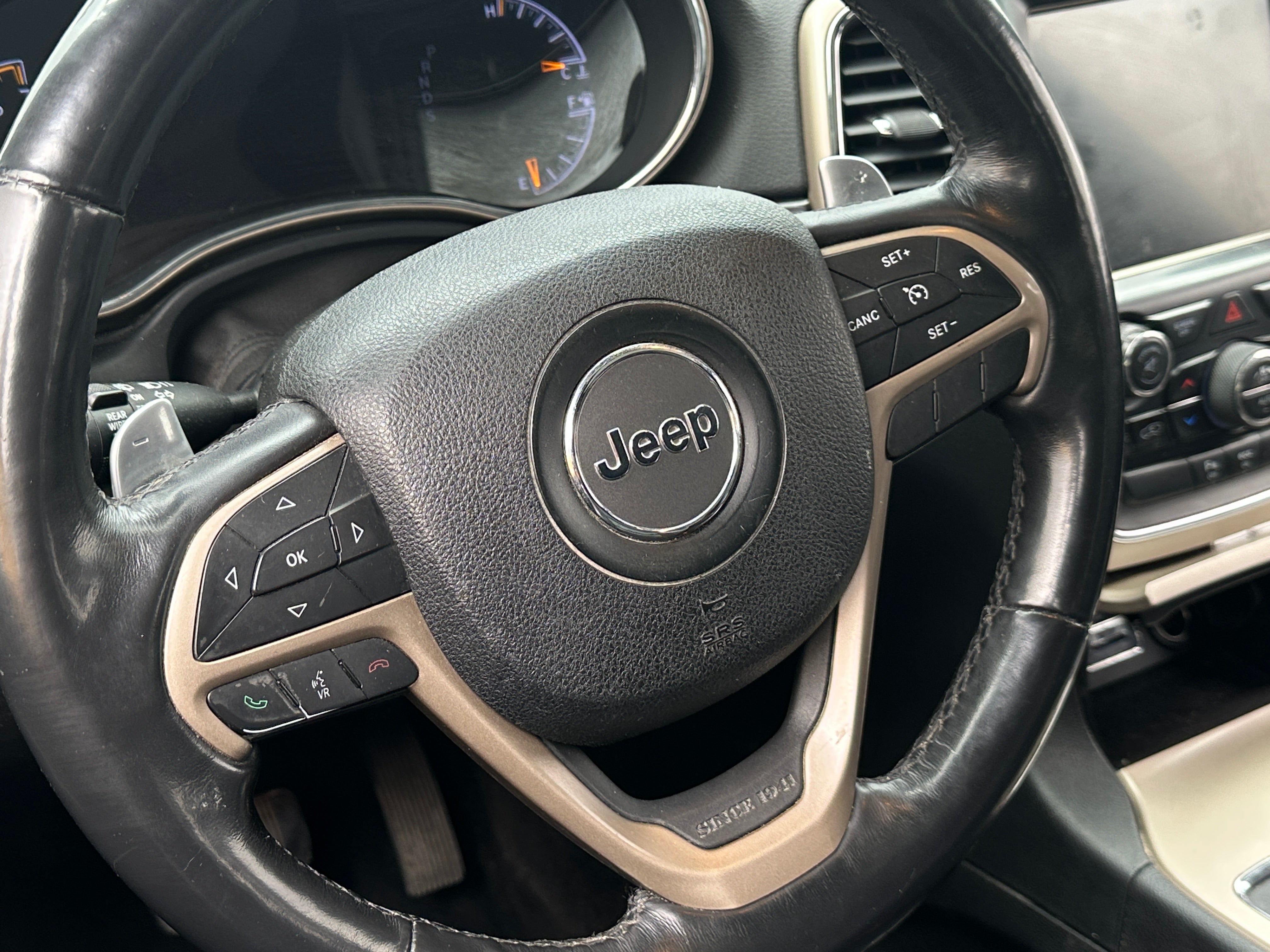 2015 Jeep Grand Cherokee Limited Edition 4