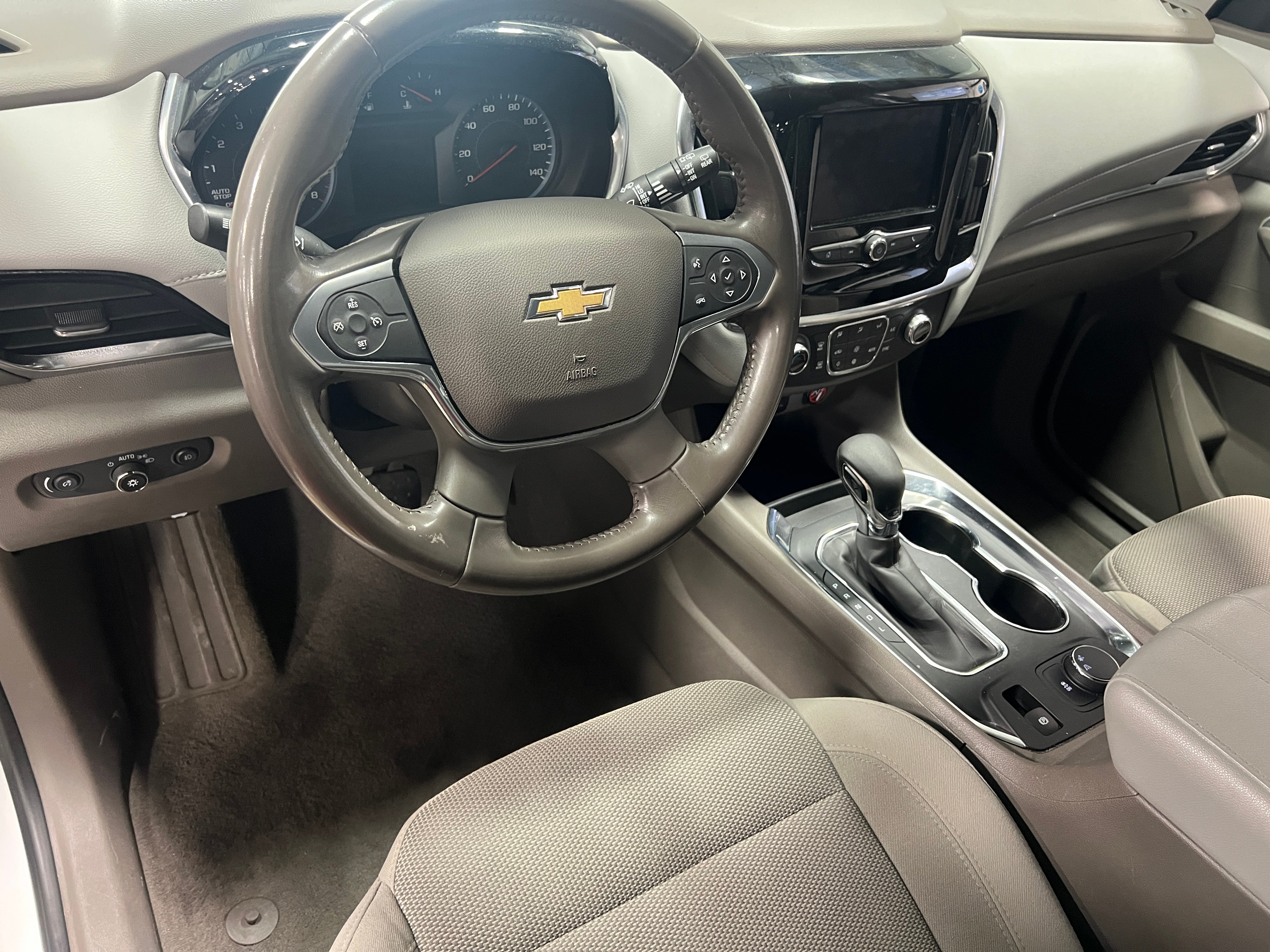 2021 Chevrolet Traverse LT 2