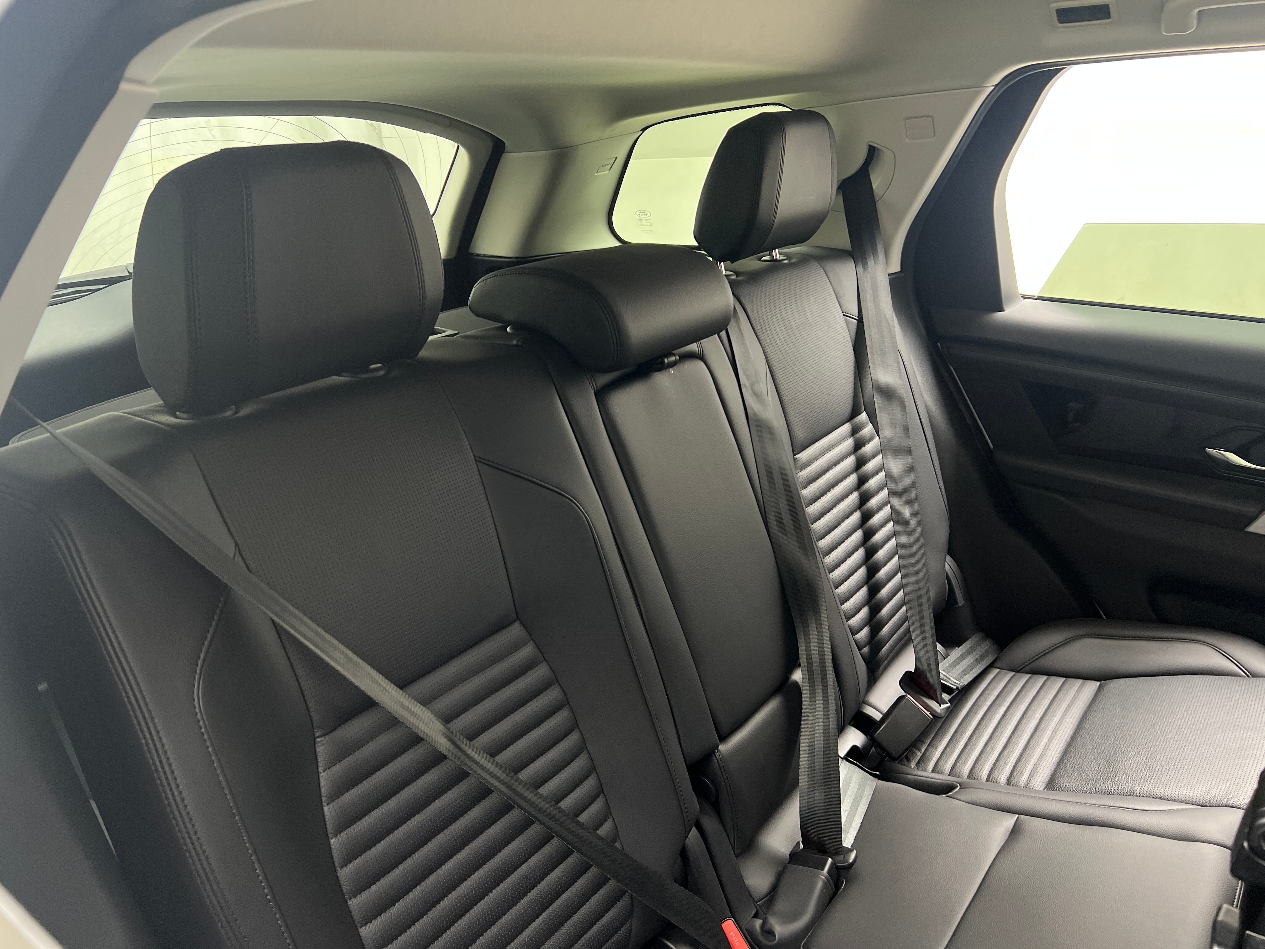 2023 Land Rover Discovery Sport S 5