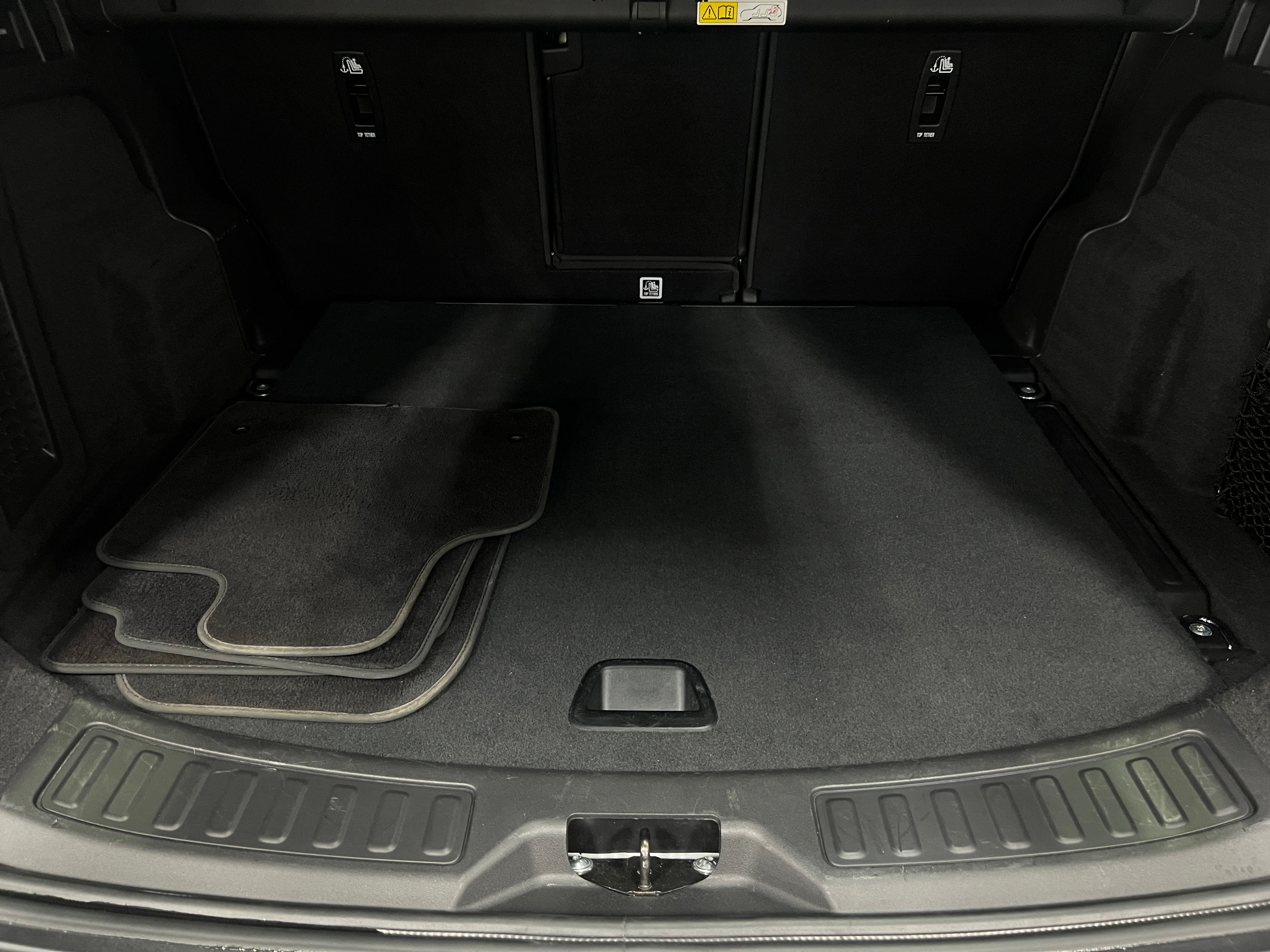 2023 Land Rover Discovery Sport S 6