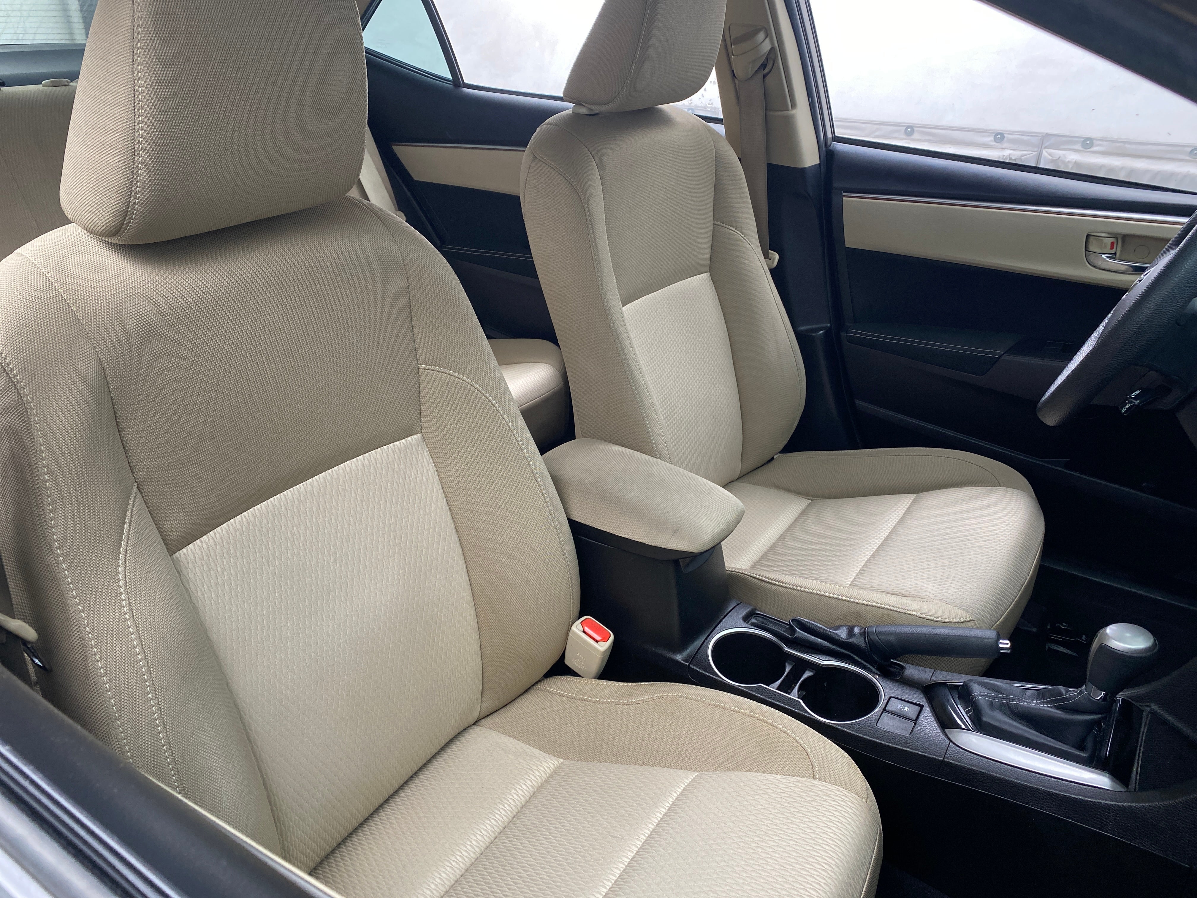 2014 Toyota Corolla LE 2