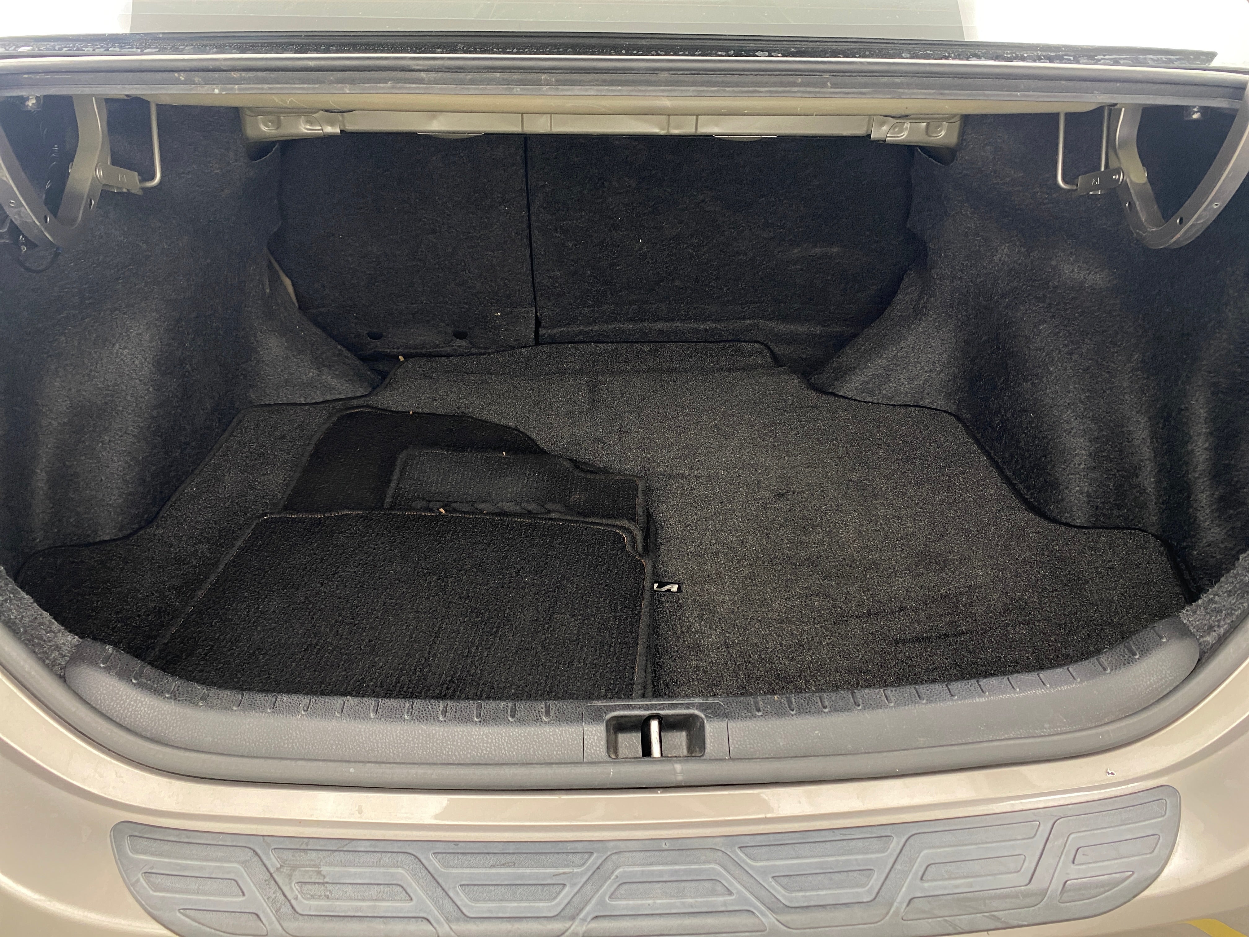 2014 Toyota Corolla LE 7