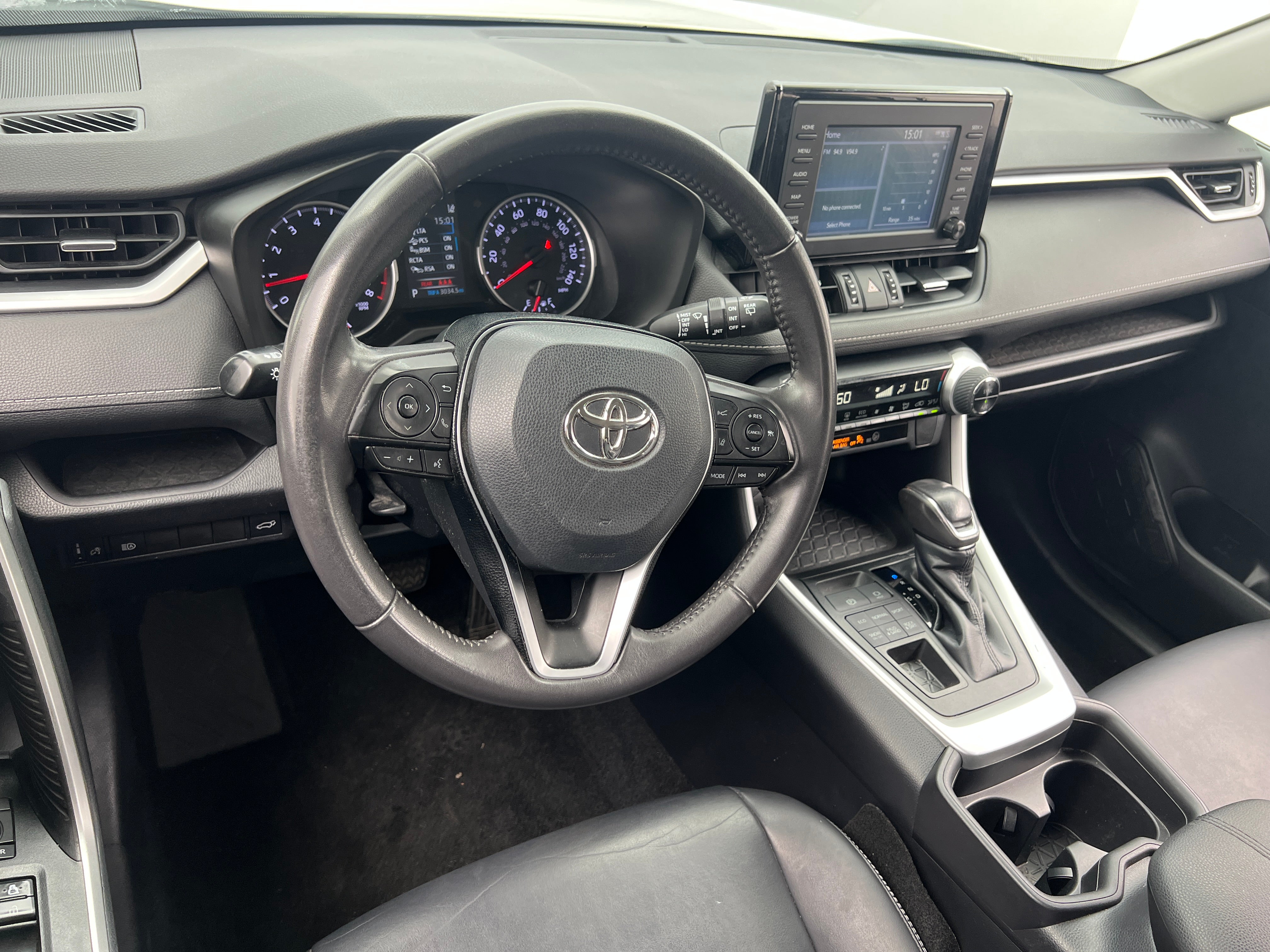 2019 Toyota RAV4 XLE Premium 2