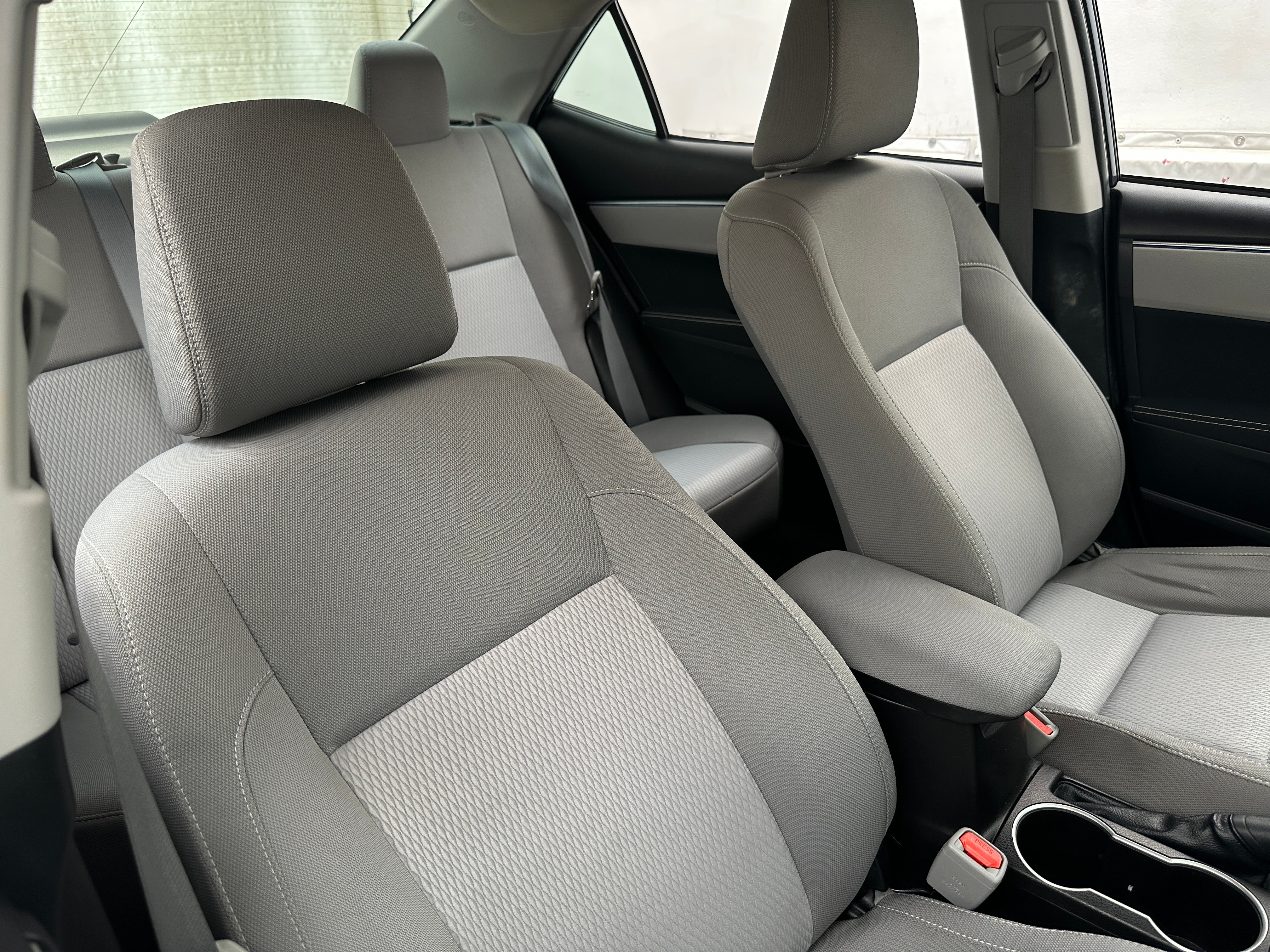 2015 Toyota Corolla LE 2