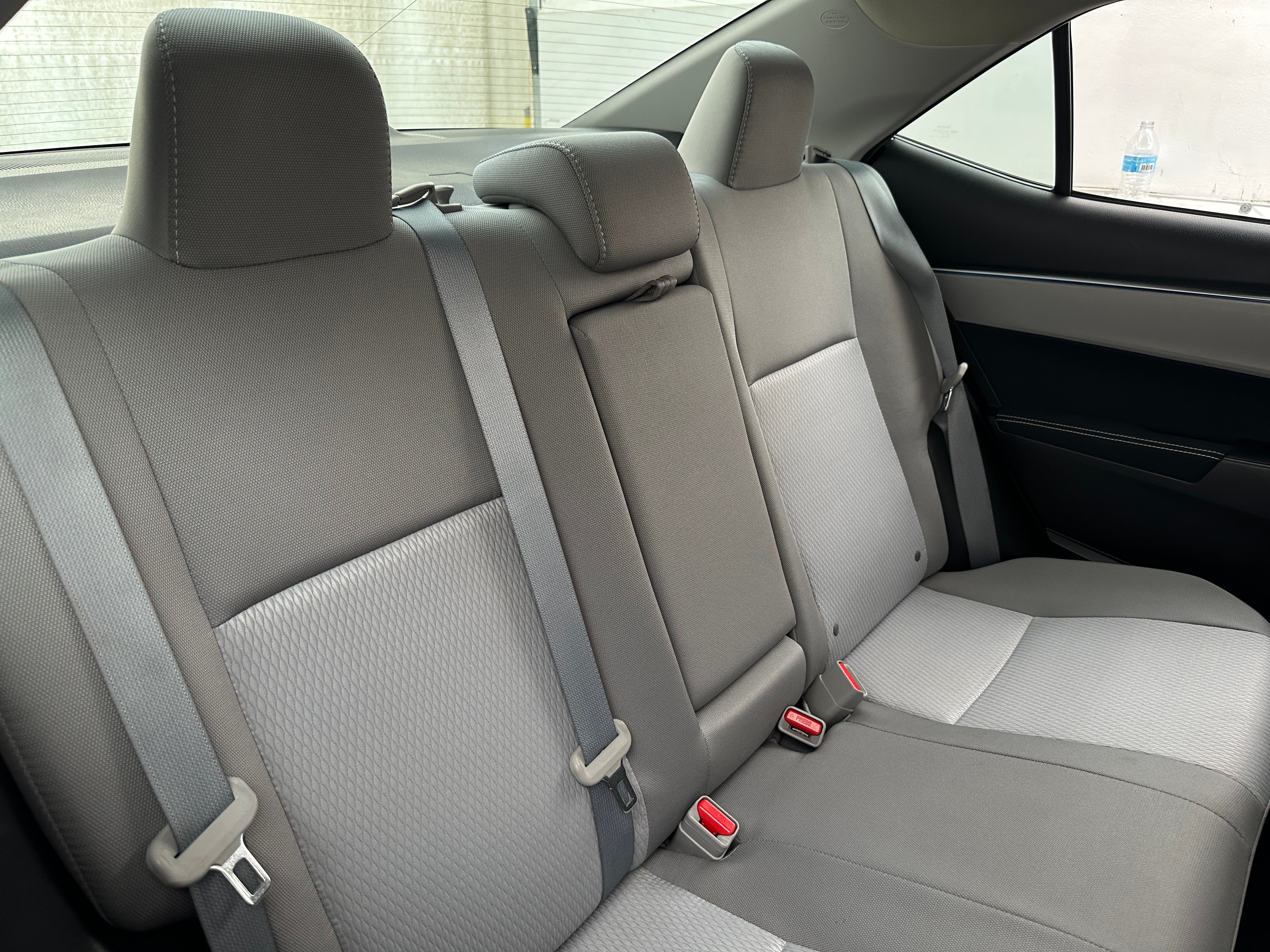 2015 Toyota Corolla LE 6