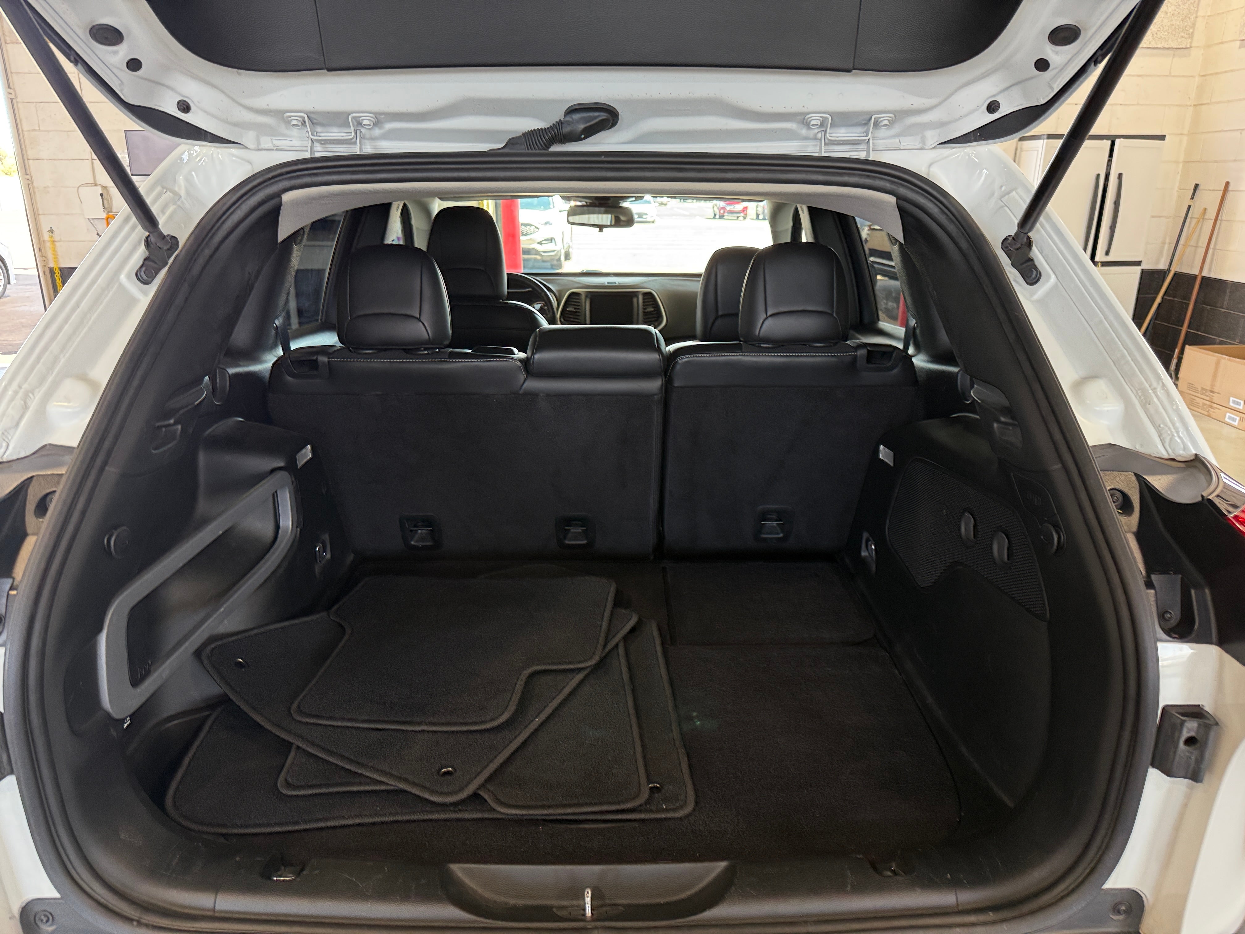 2018 Jeep Cherokee Latitude 6