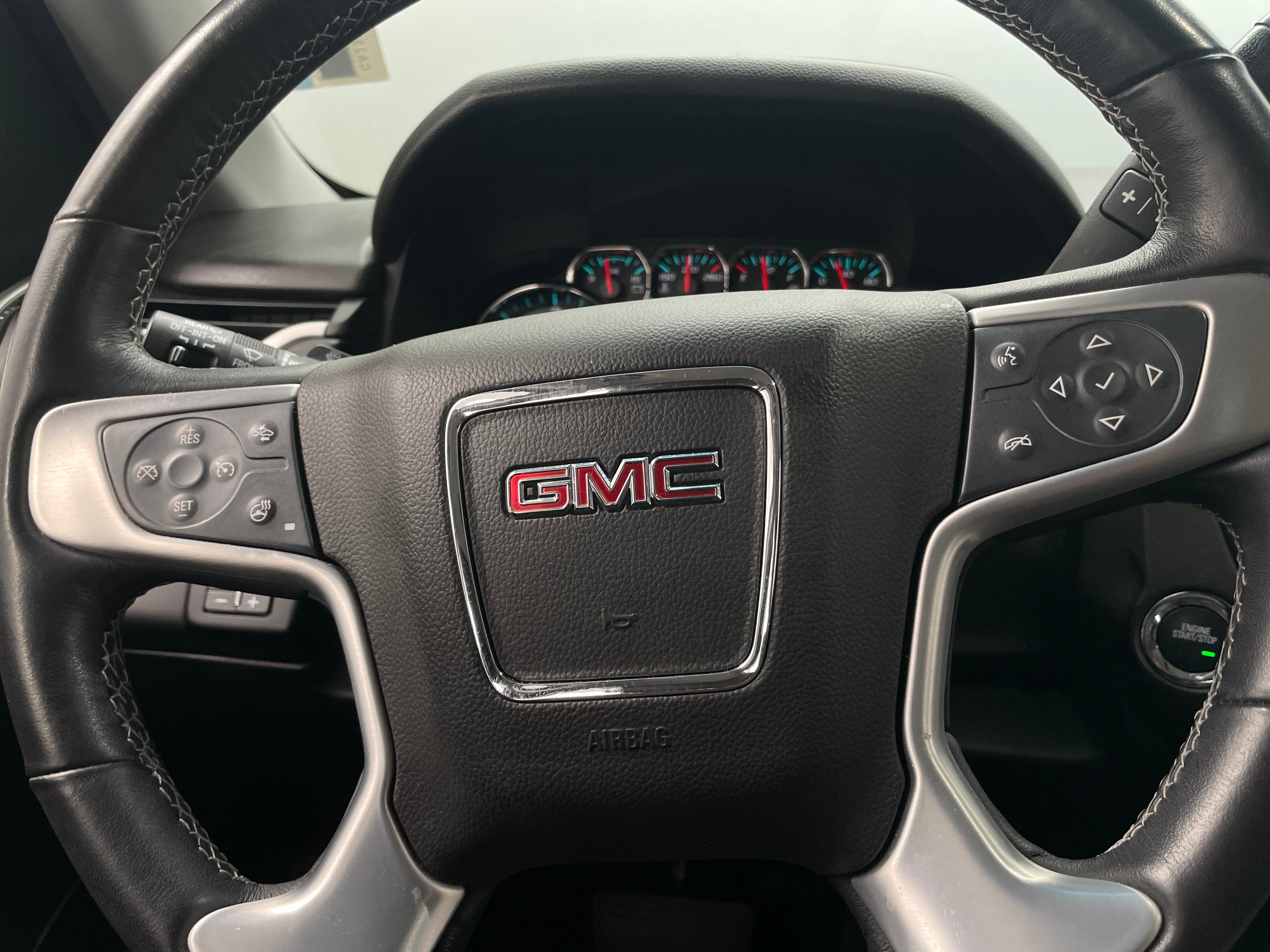 2020 GMC Yukon SLT 4