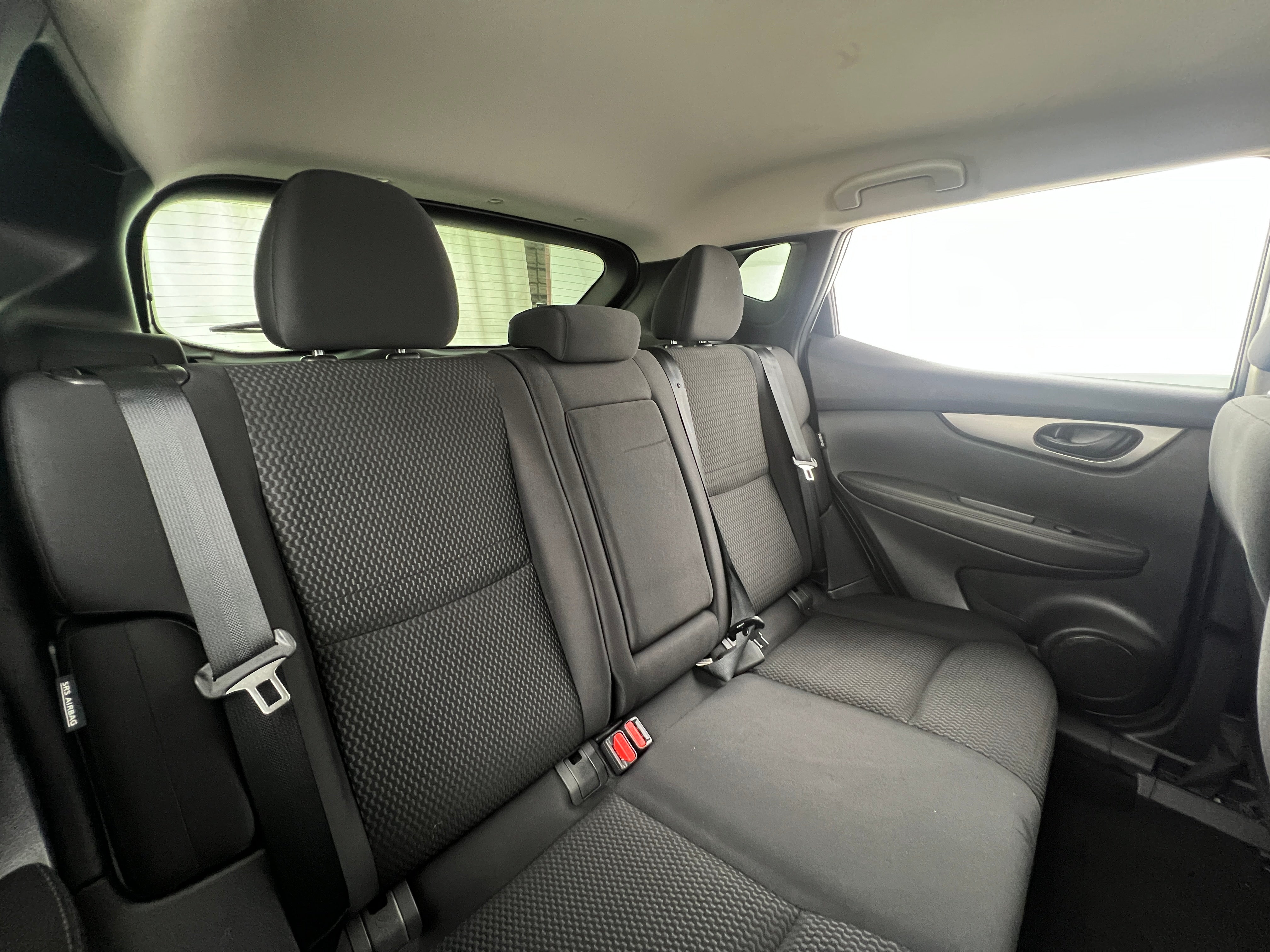 2021 Nissan Rogue Sport S 6