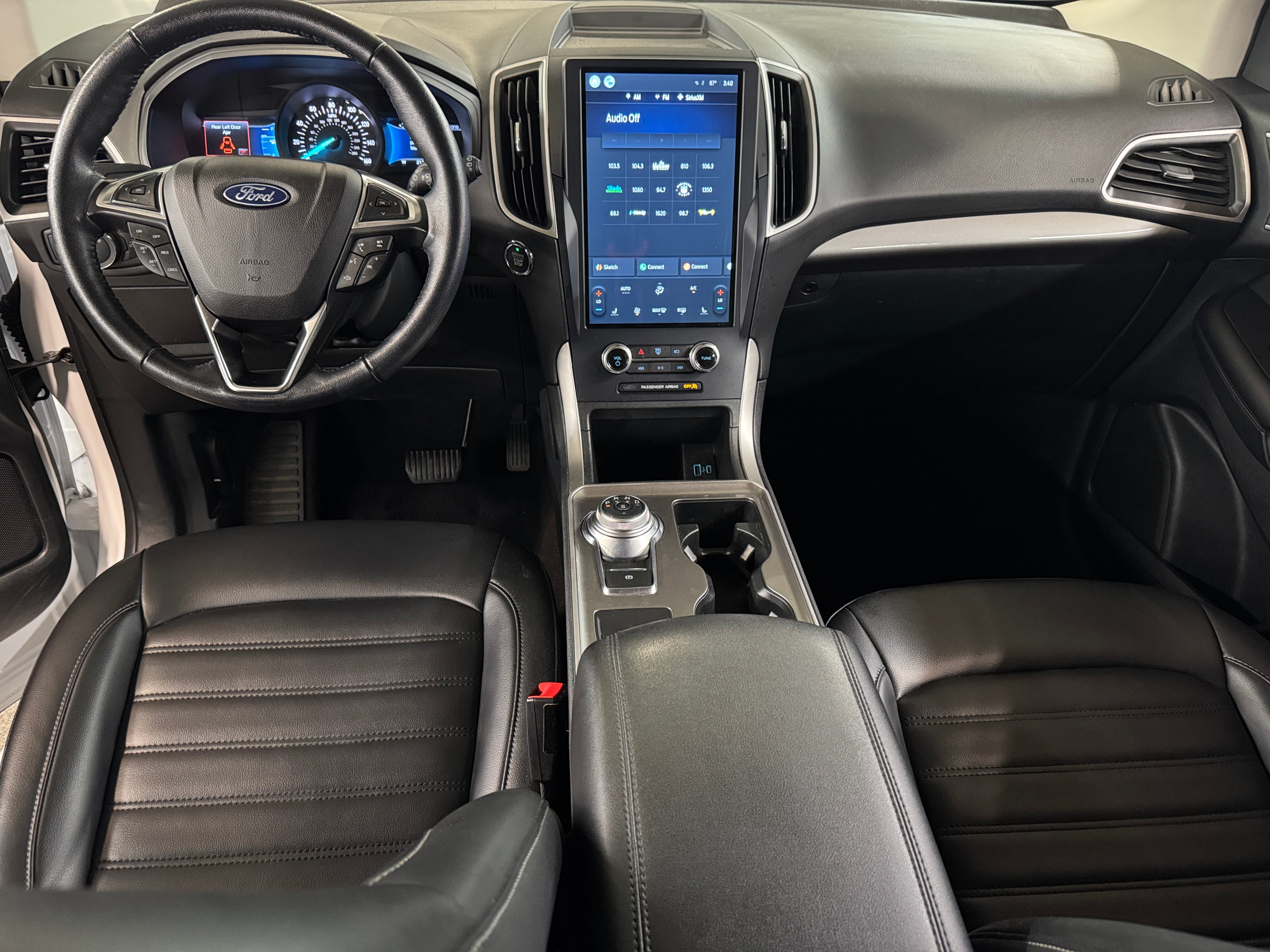 2023 Ford Edge SEL 3
