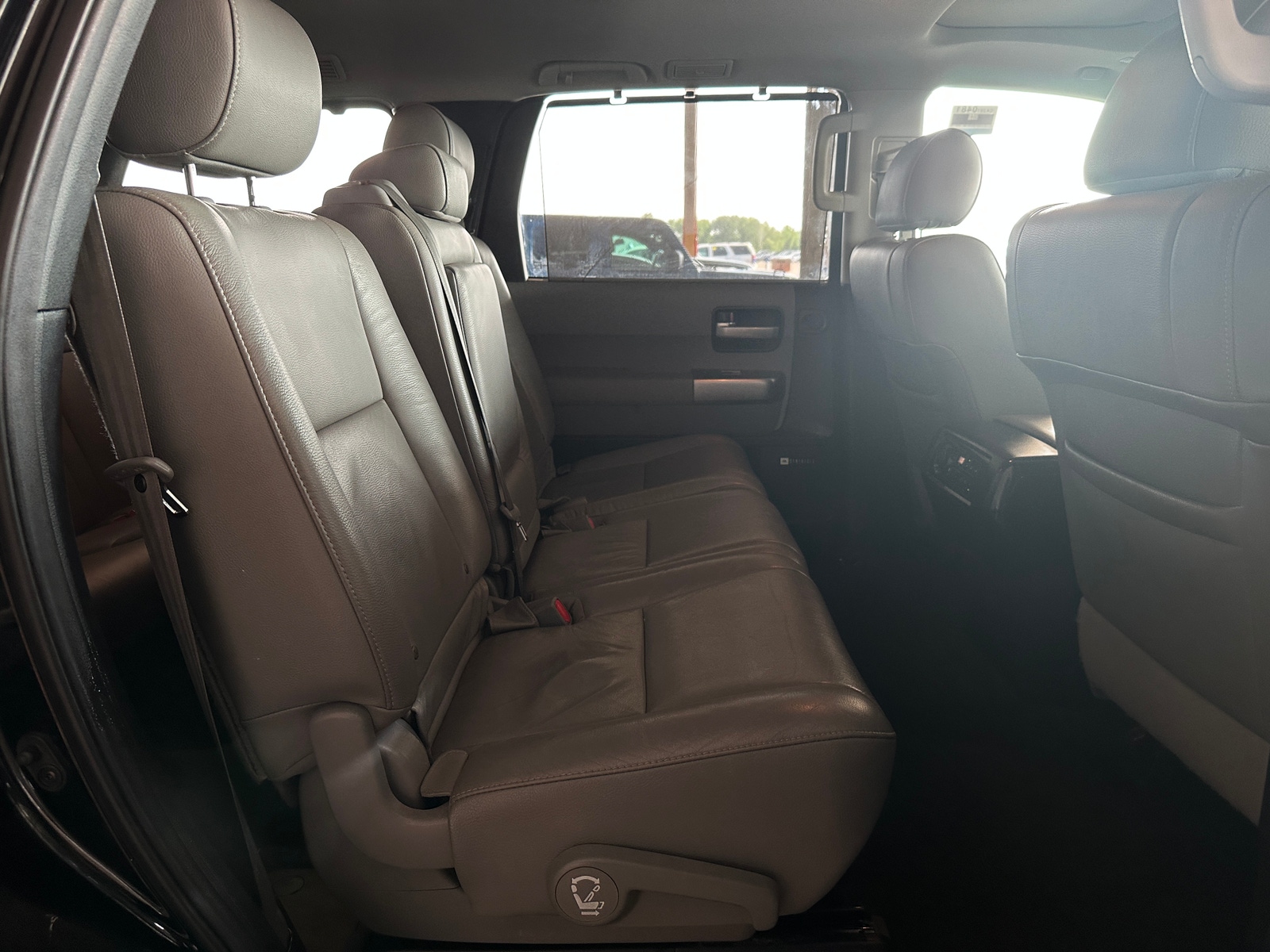 Thumbnail: 2020 Toyota Sequoia - 5