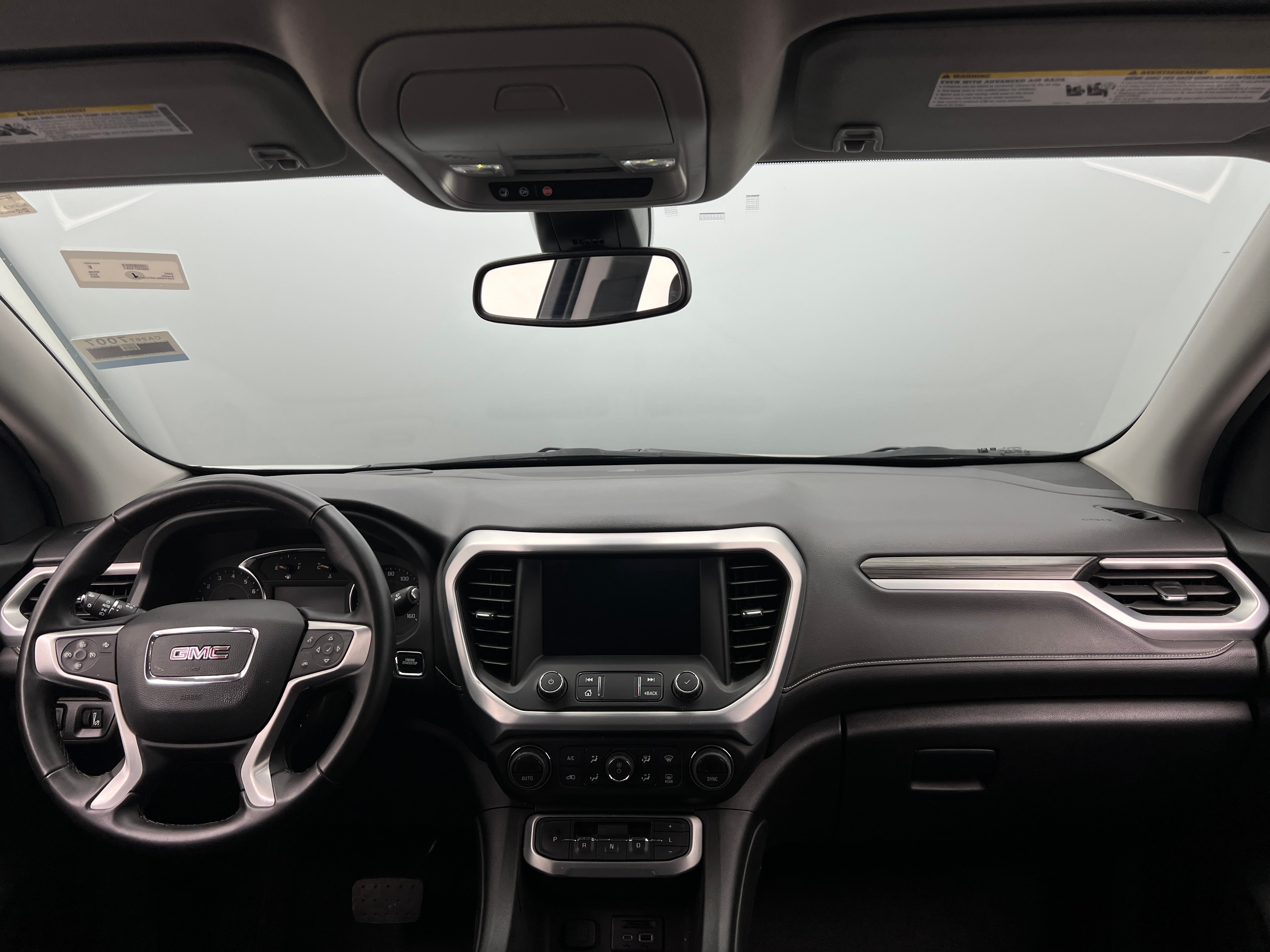 2023 GMC Acadia SLT 2
