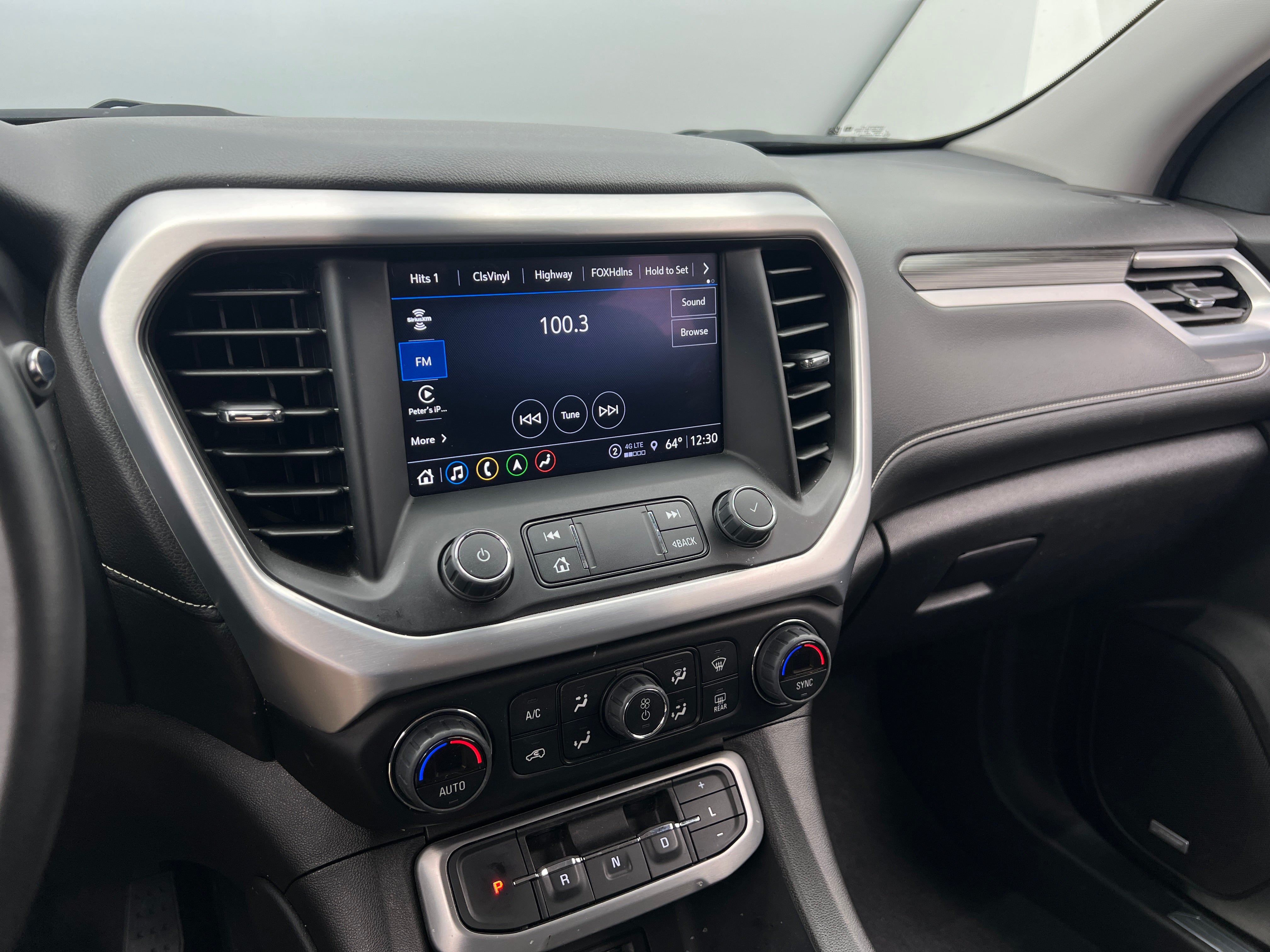 2023 GMC Acadia SLT 3