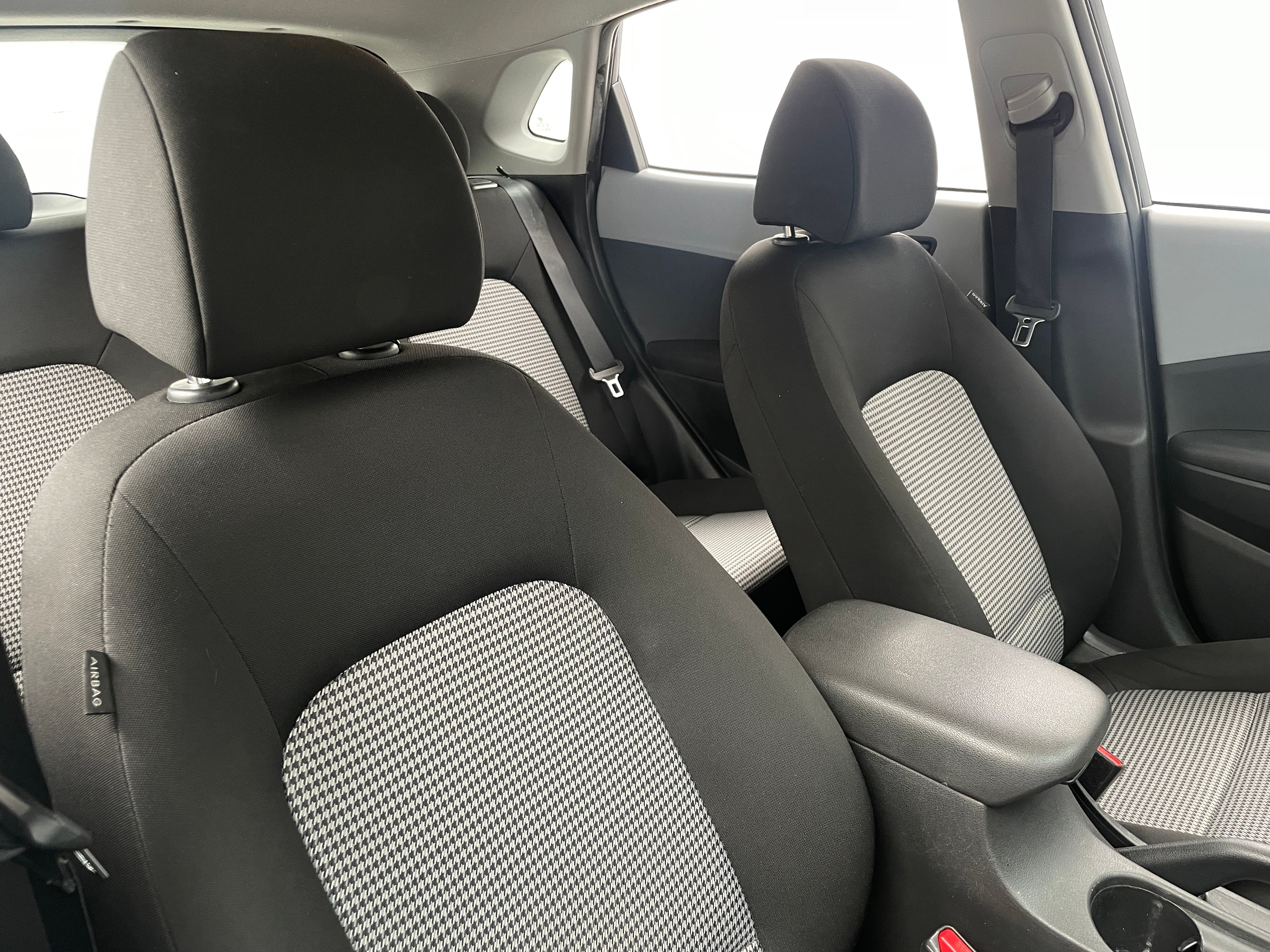 2019 Hyundai Kona SE 2