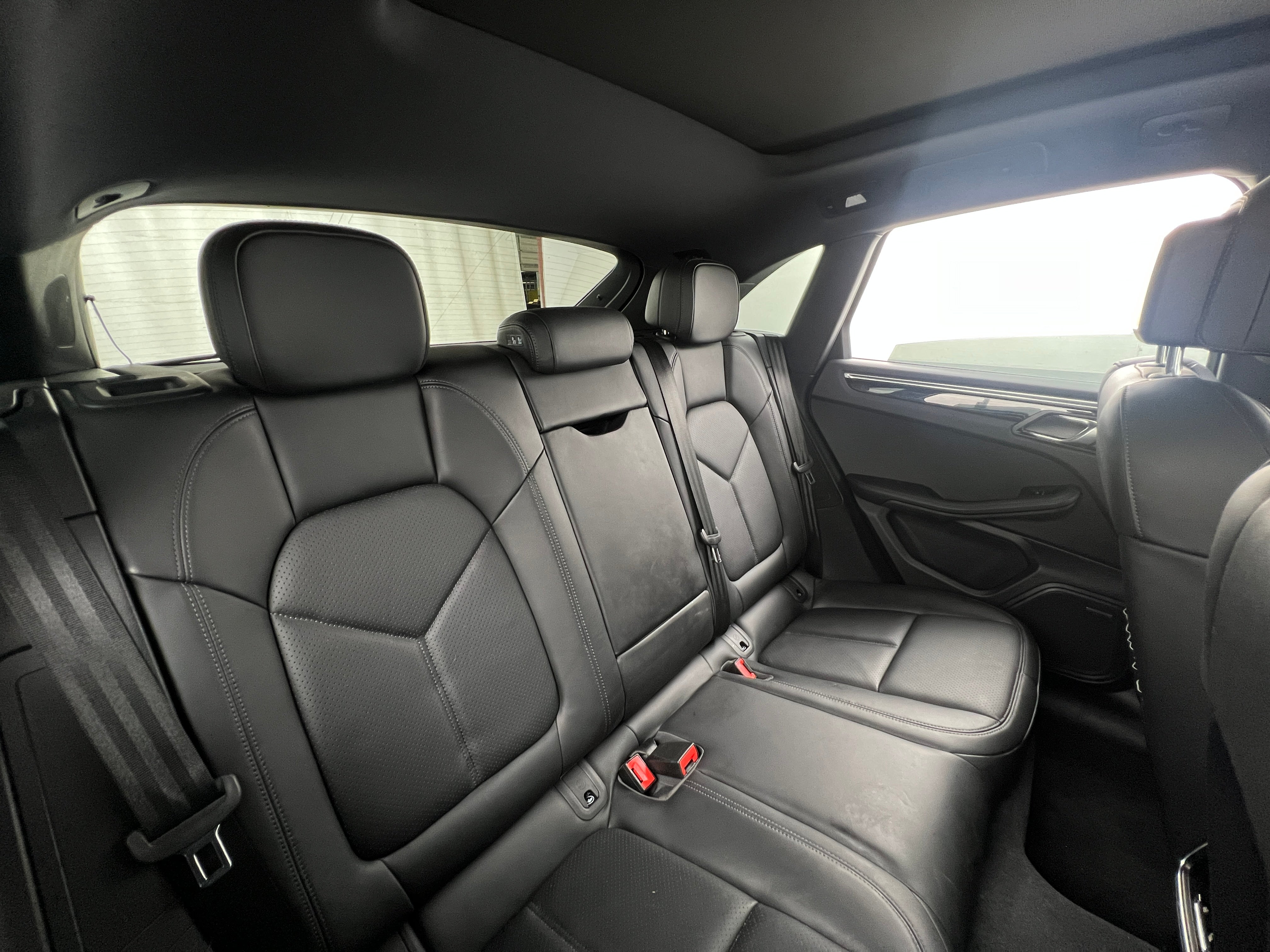 2018 Porsche Macan Base 5