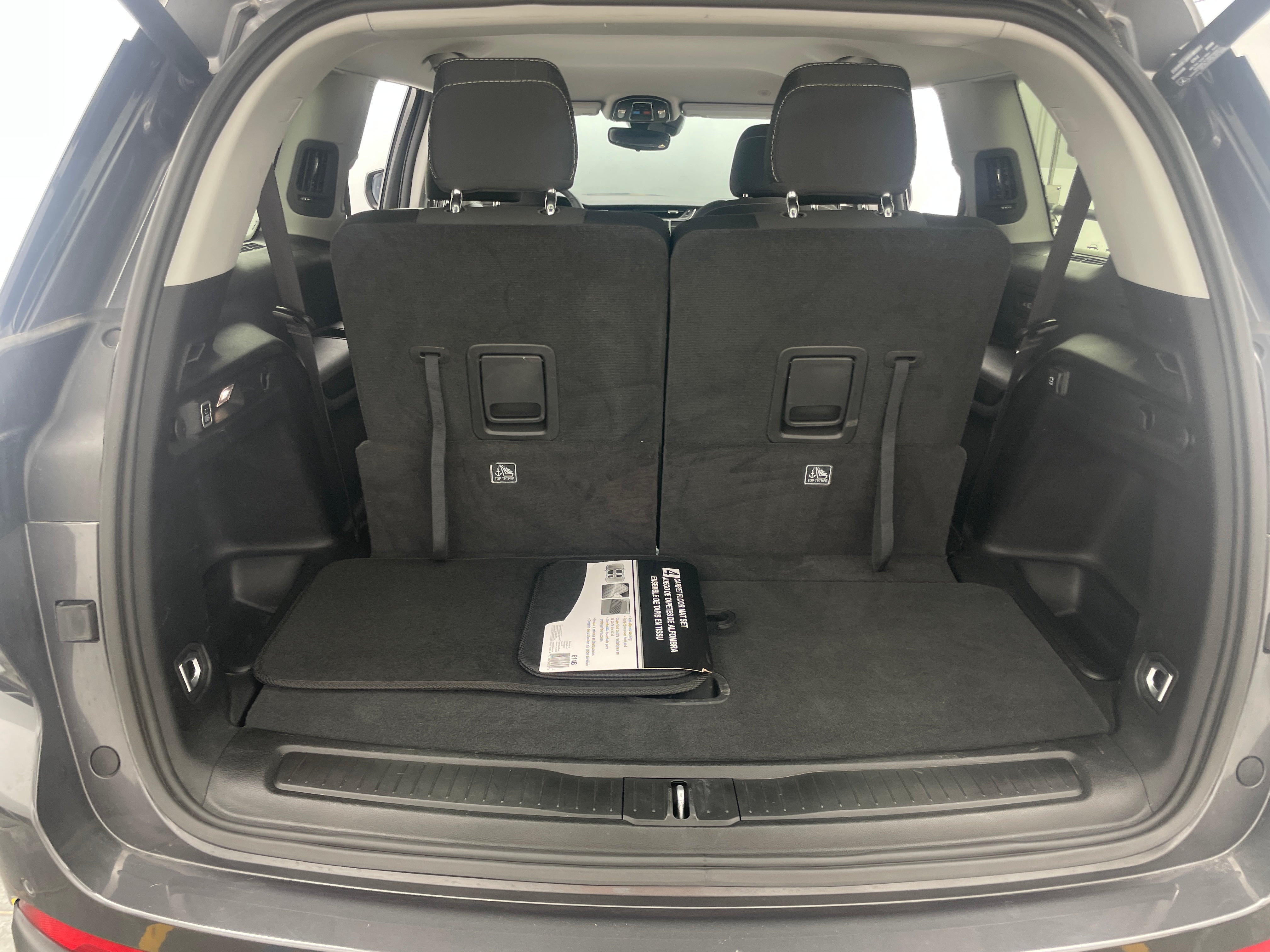 2023 Jeep Grand Cherokee L Laredo 7