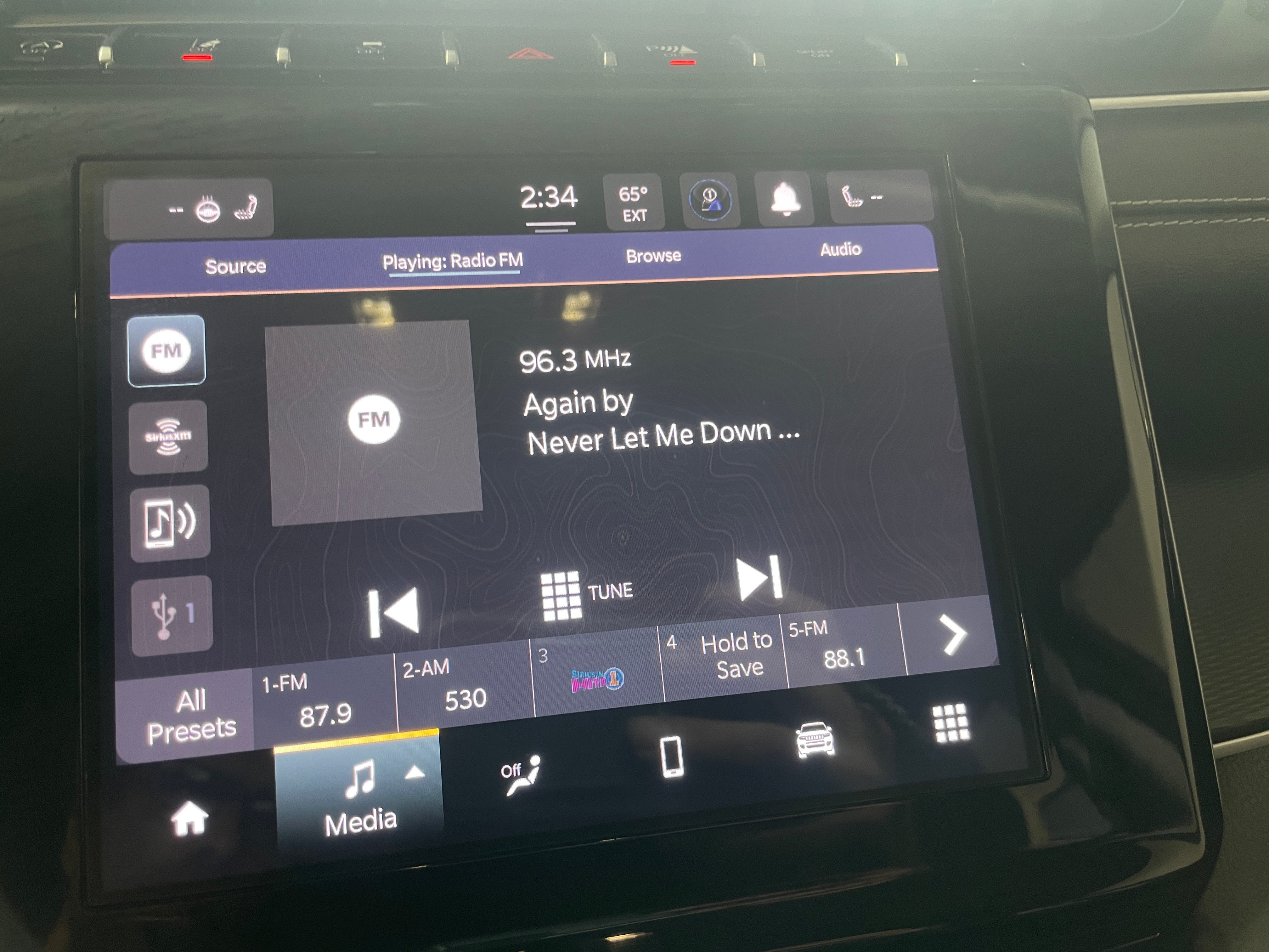 2023 Jeep Grand Cherokee L Laredo 4