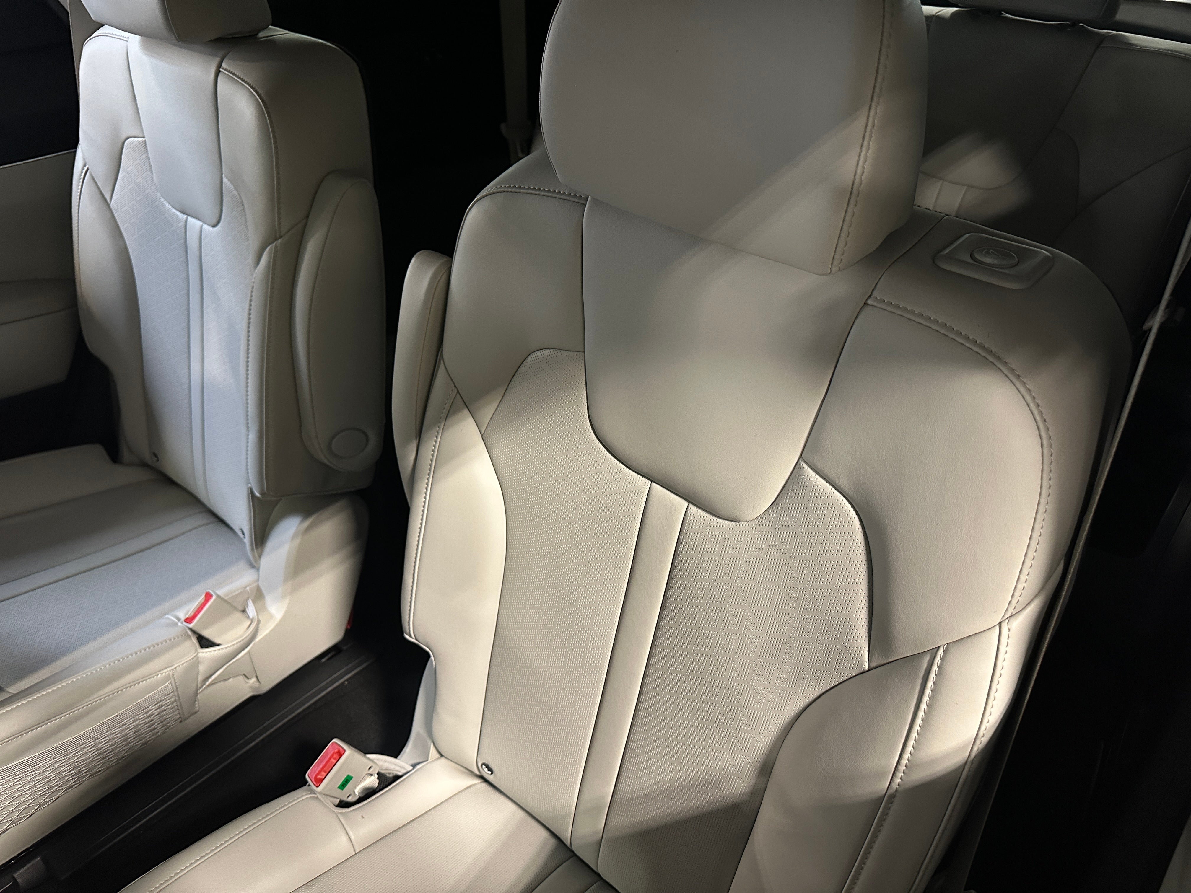 2021 Kia Sorento S 6