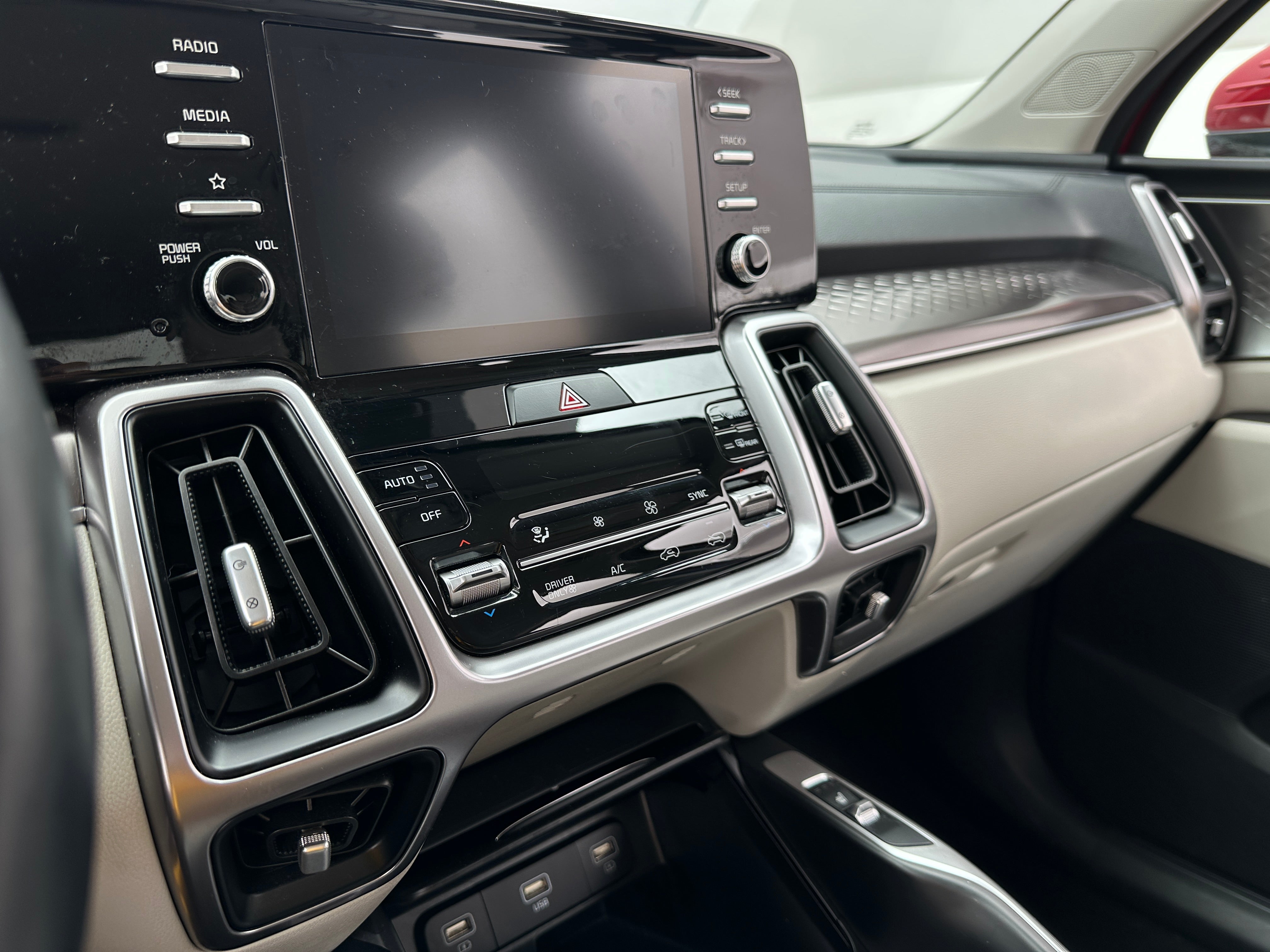 2021 Kia Sorento S 4