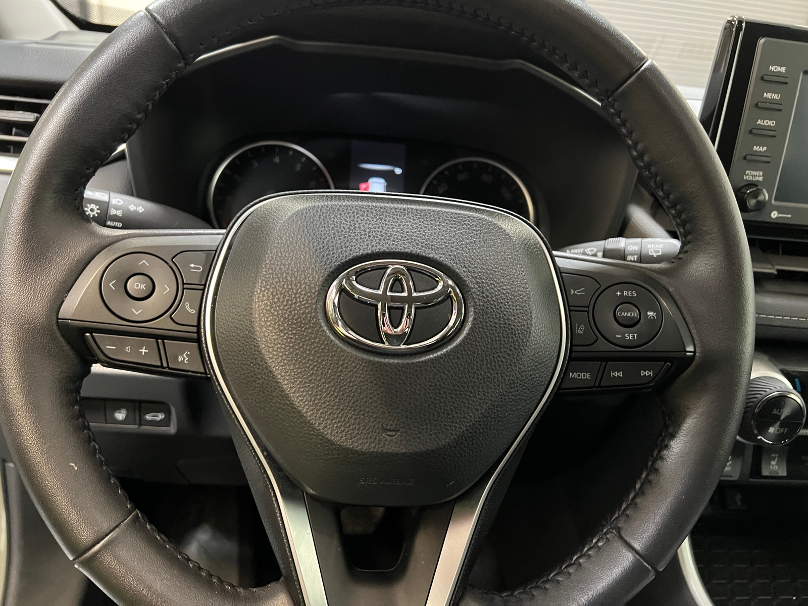 Thumbnail: 2022 Toyota RAV4 - 5