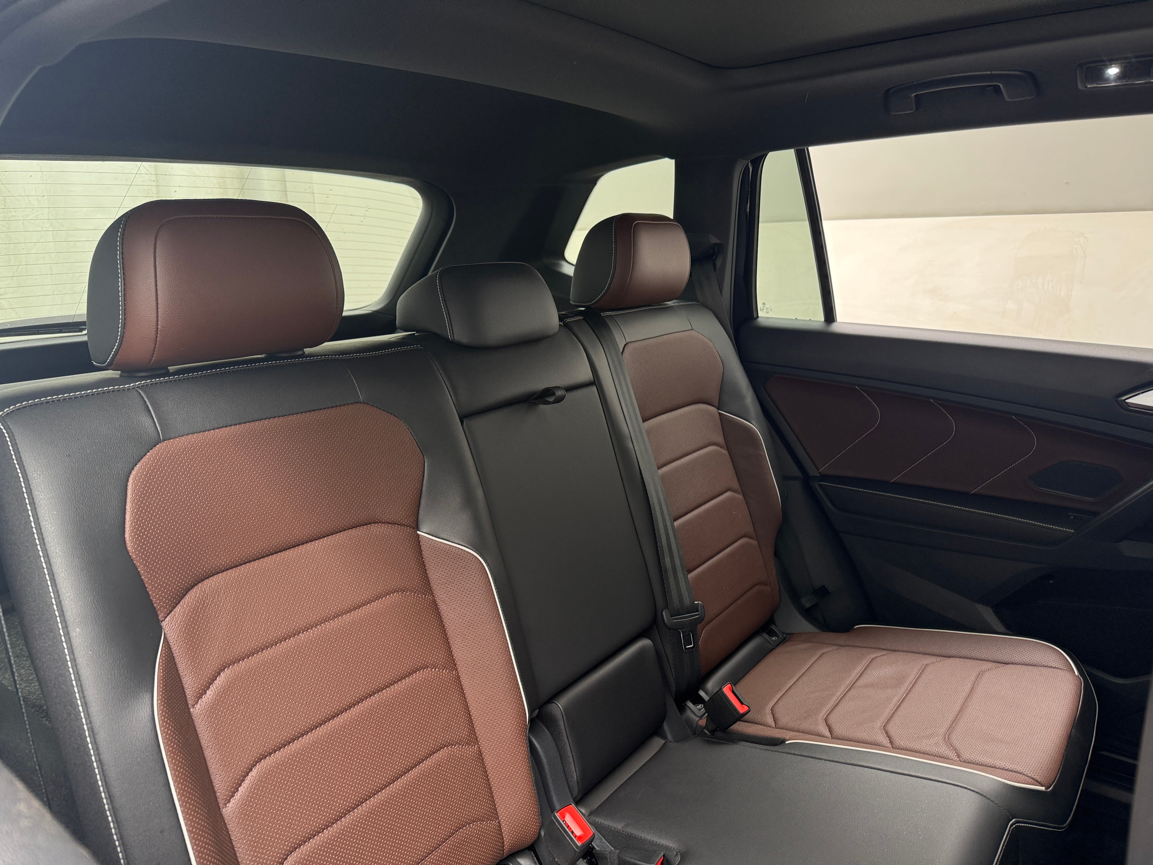2024 Volkswagen Tiguan SE R-Line 5