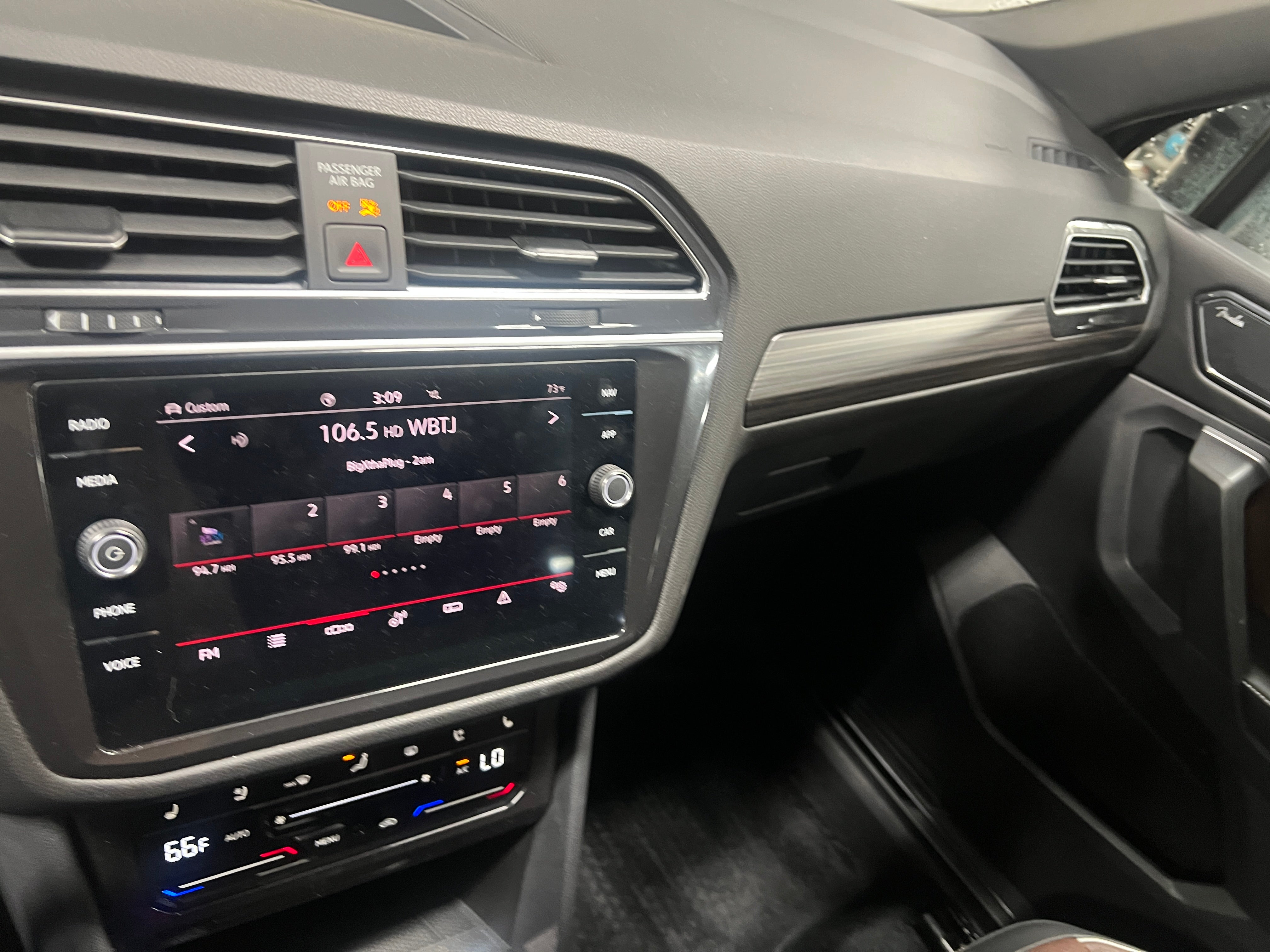 2024 Volkswagen Tiguan SE R-Line 3