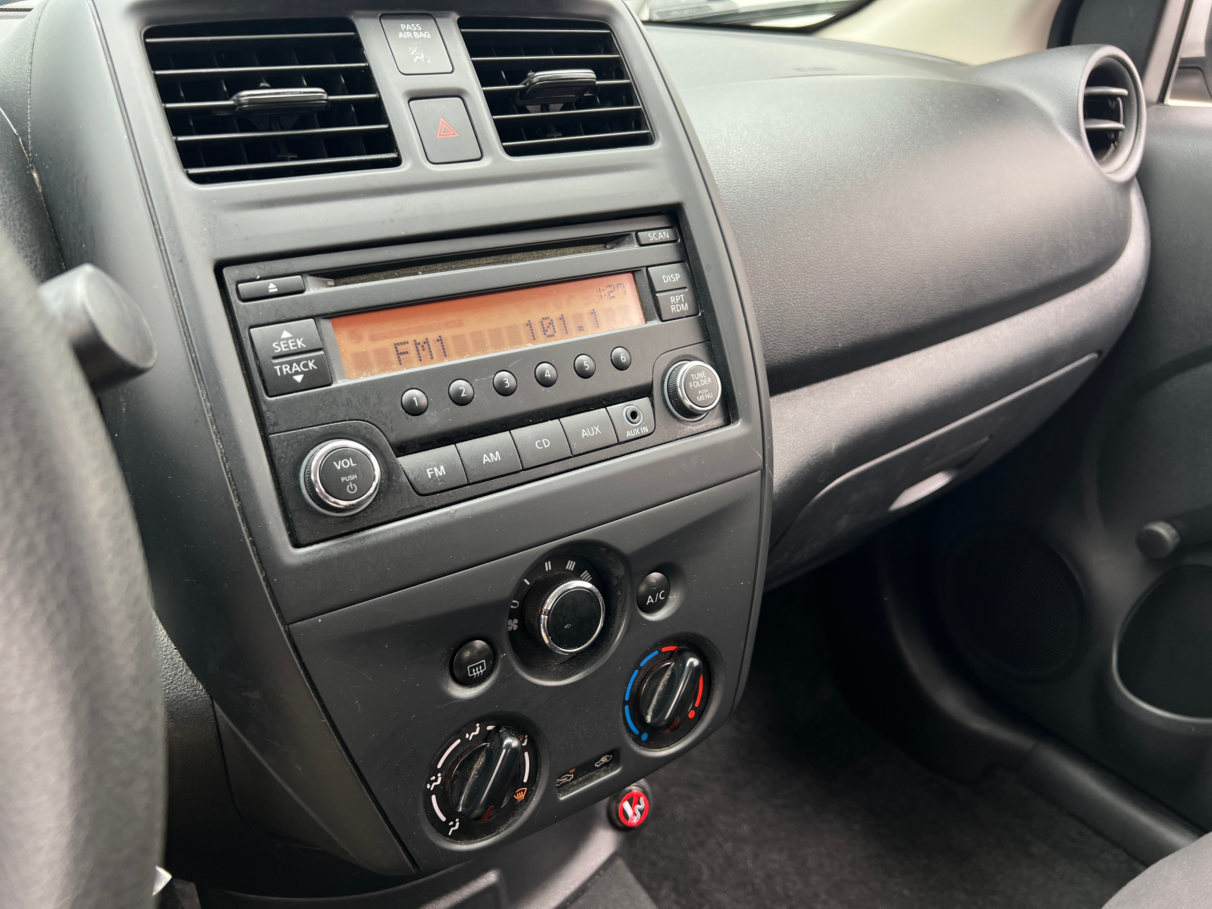 2018 Nissan Versa S Plus 4