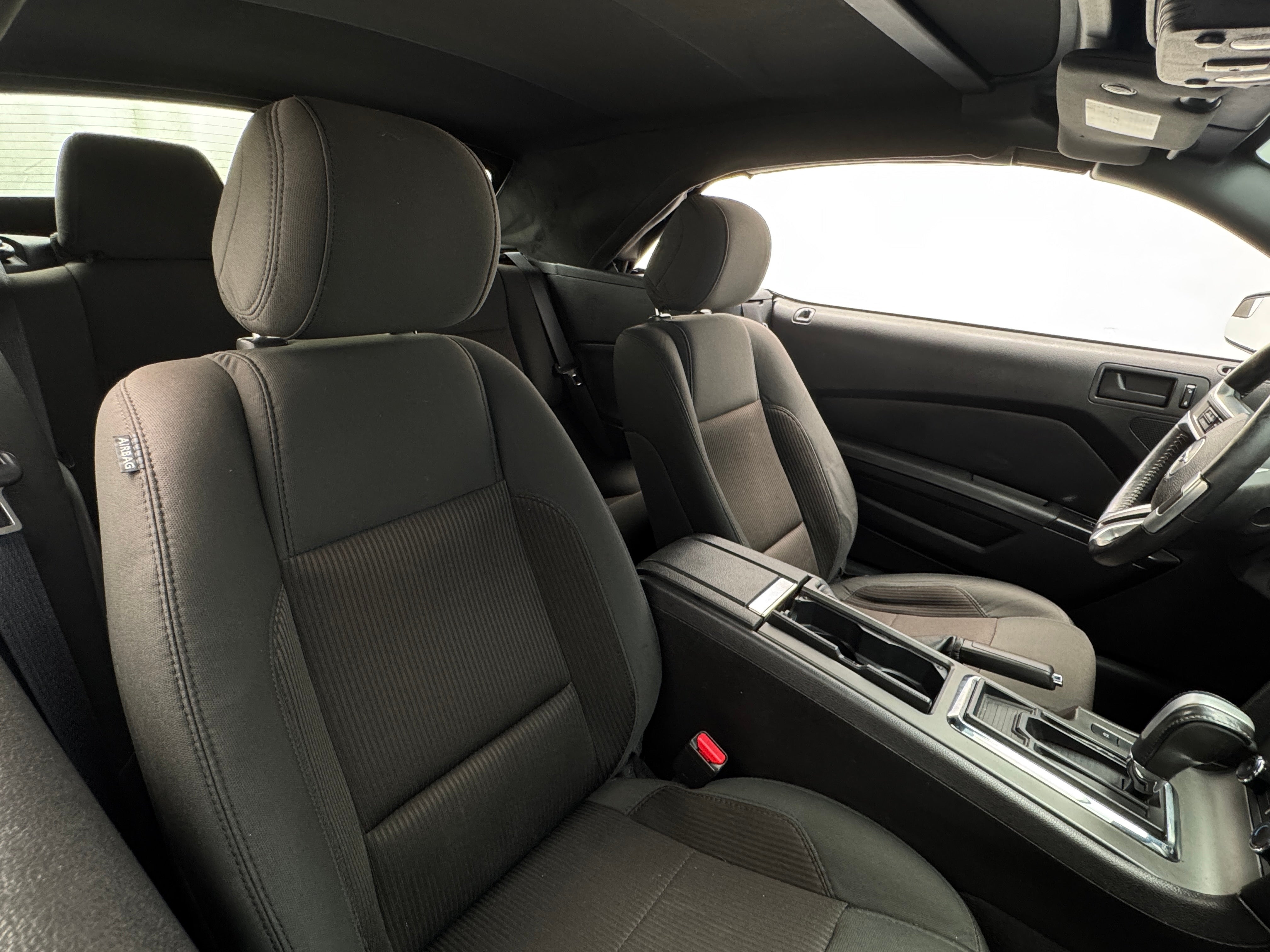 2014 Ford Mustang V6 2
