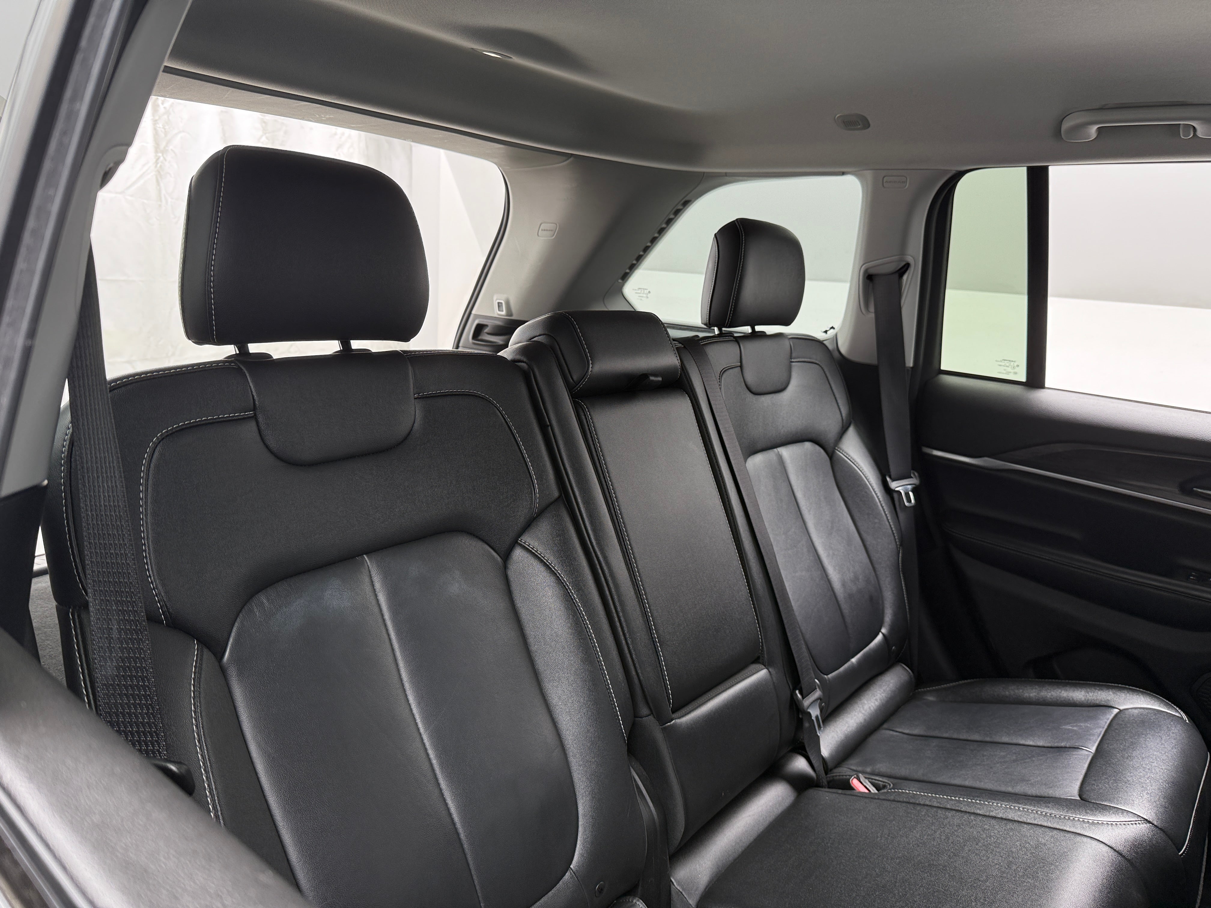 2023 Jeep Grand Cherokee Limited Edition 5