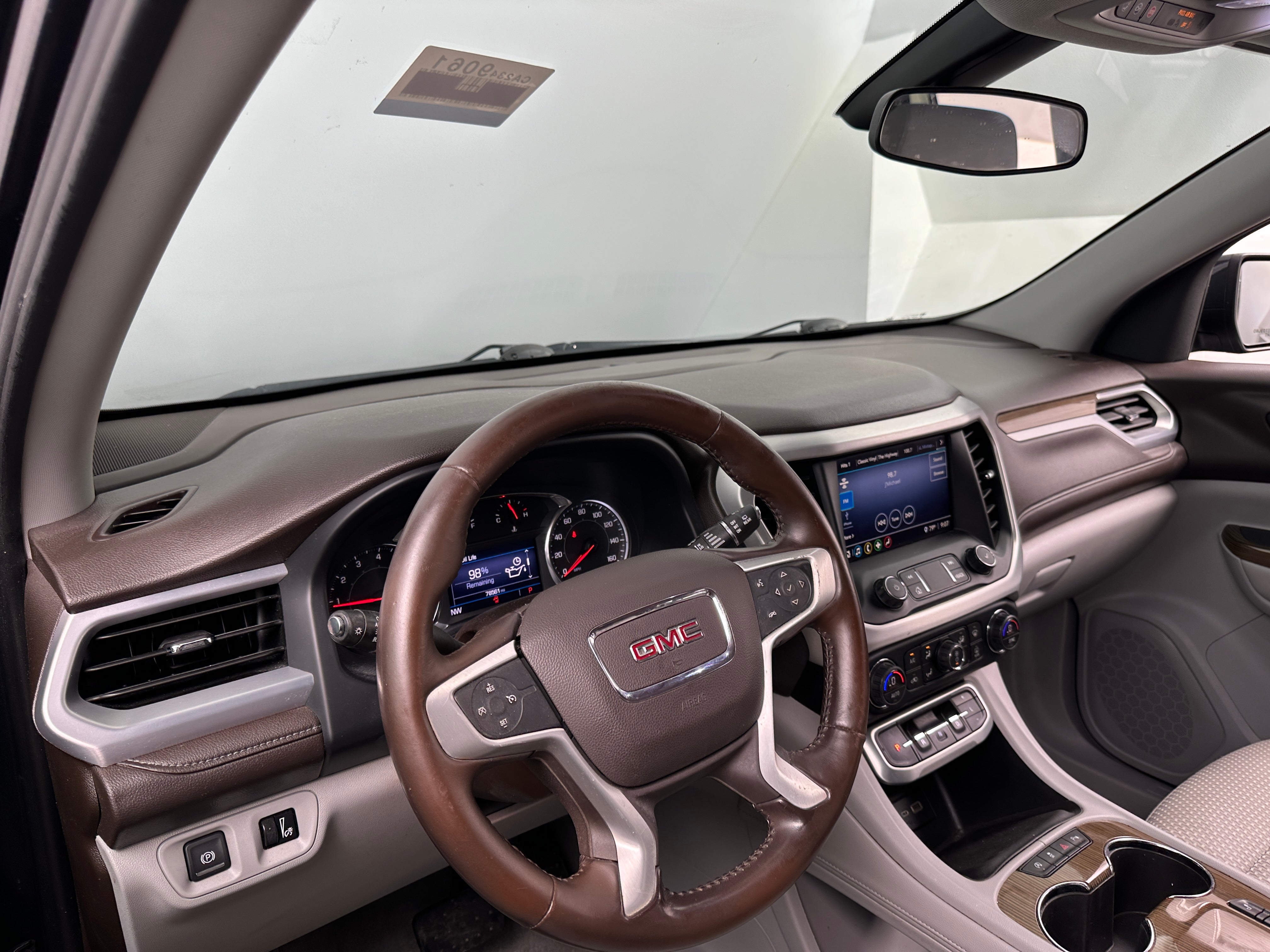 2020 GMC Acadia SLE 3