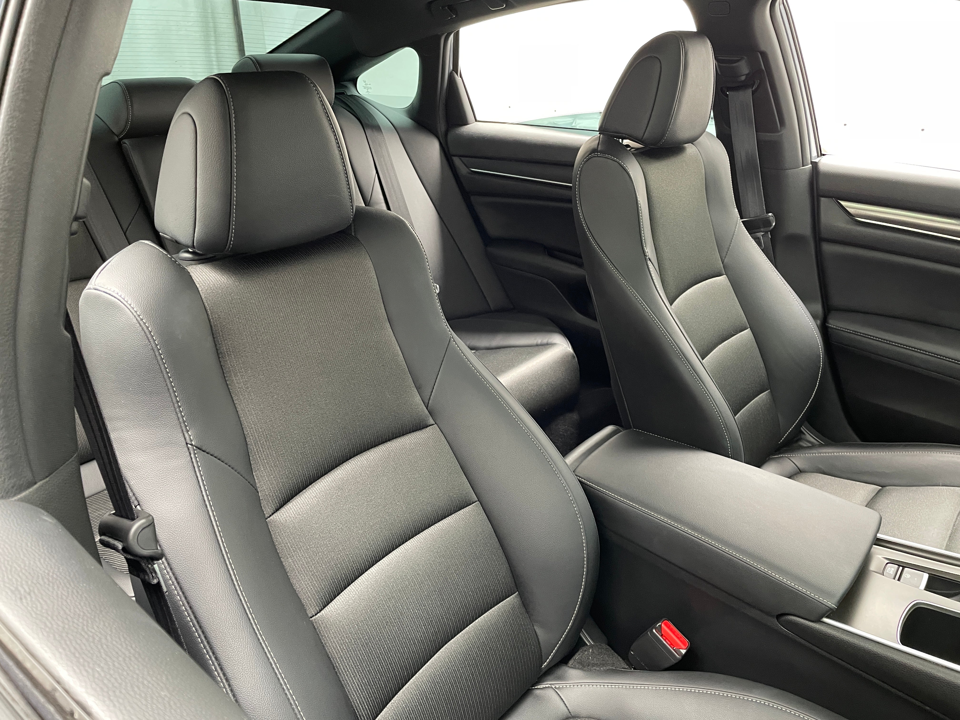 2022 Honda Accord Sport 2