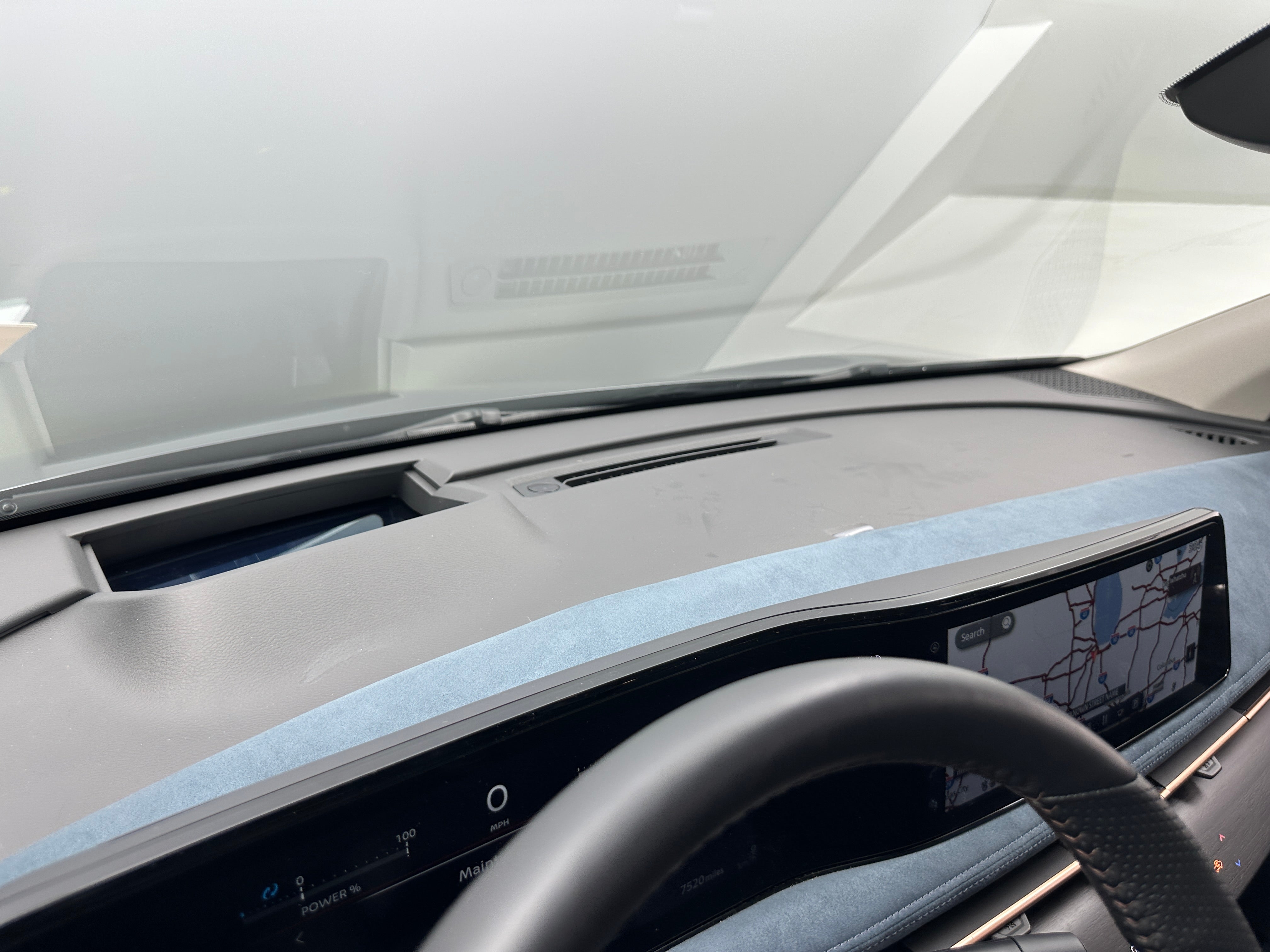 2023 Nissan Ariya Platinum+ 2