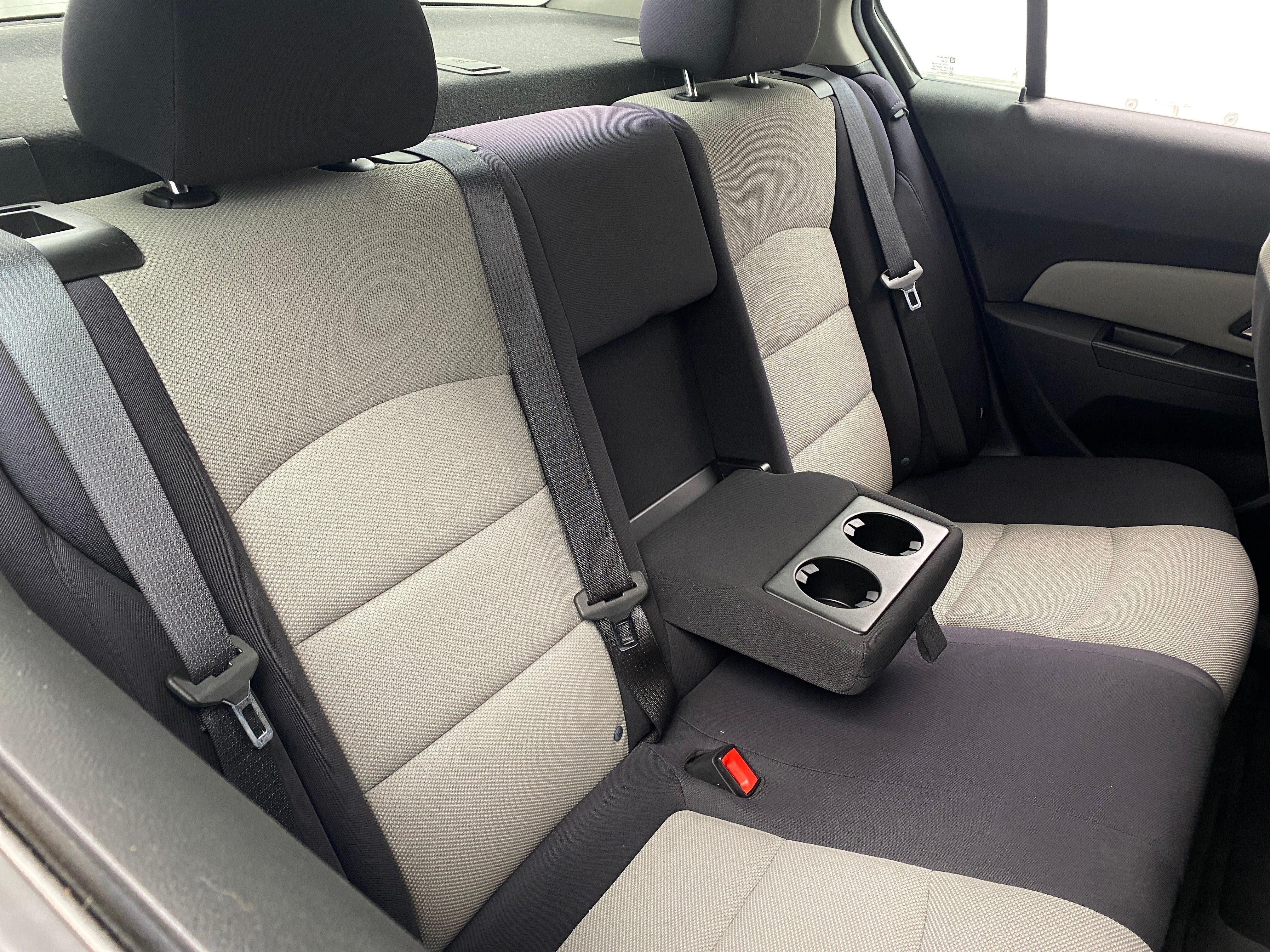 2014 Chevrolet Cruze LS 6