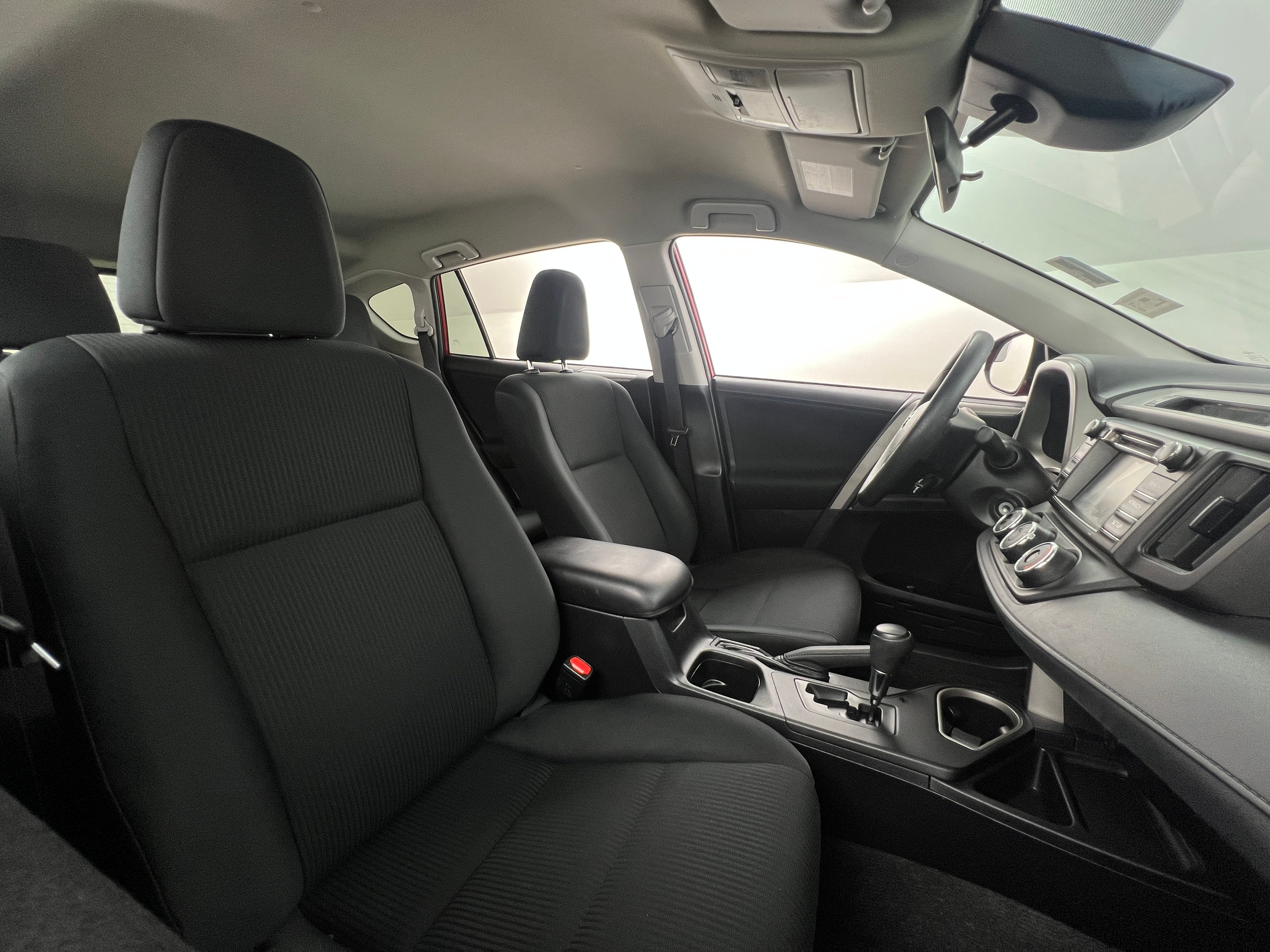 2017 Toyota RAV4 LE 2