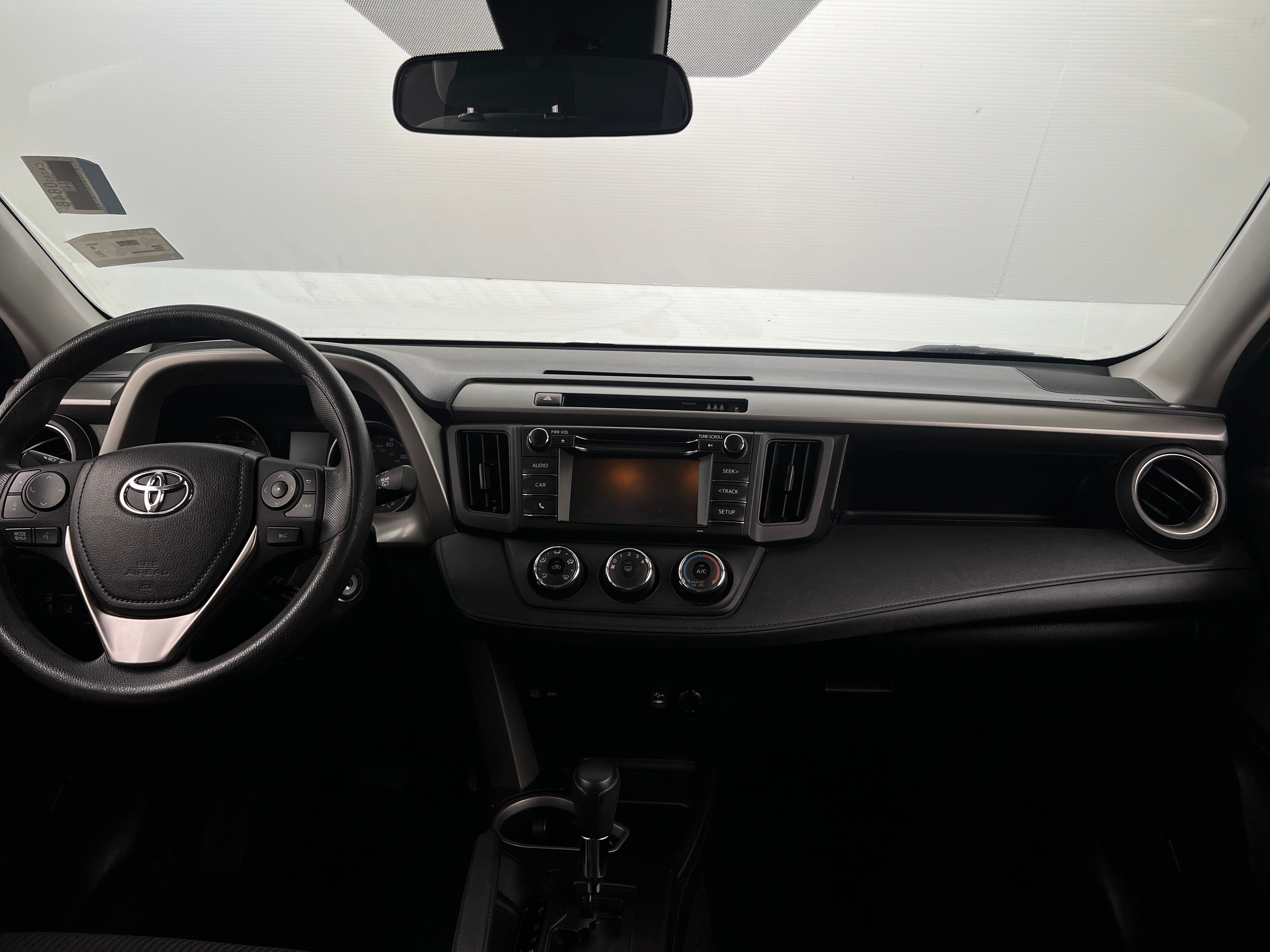 2017 Toyota RAV4 LE 3