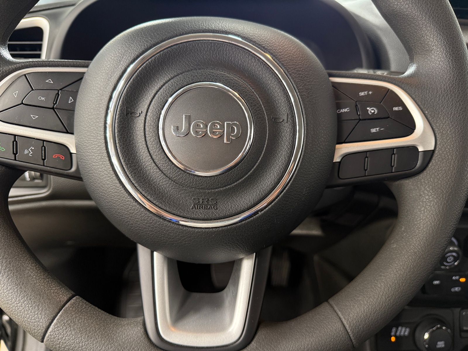 Thumbnail: 2021 Jeep Renegade - 5
