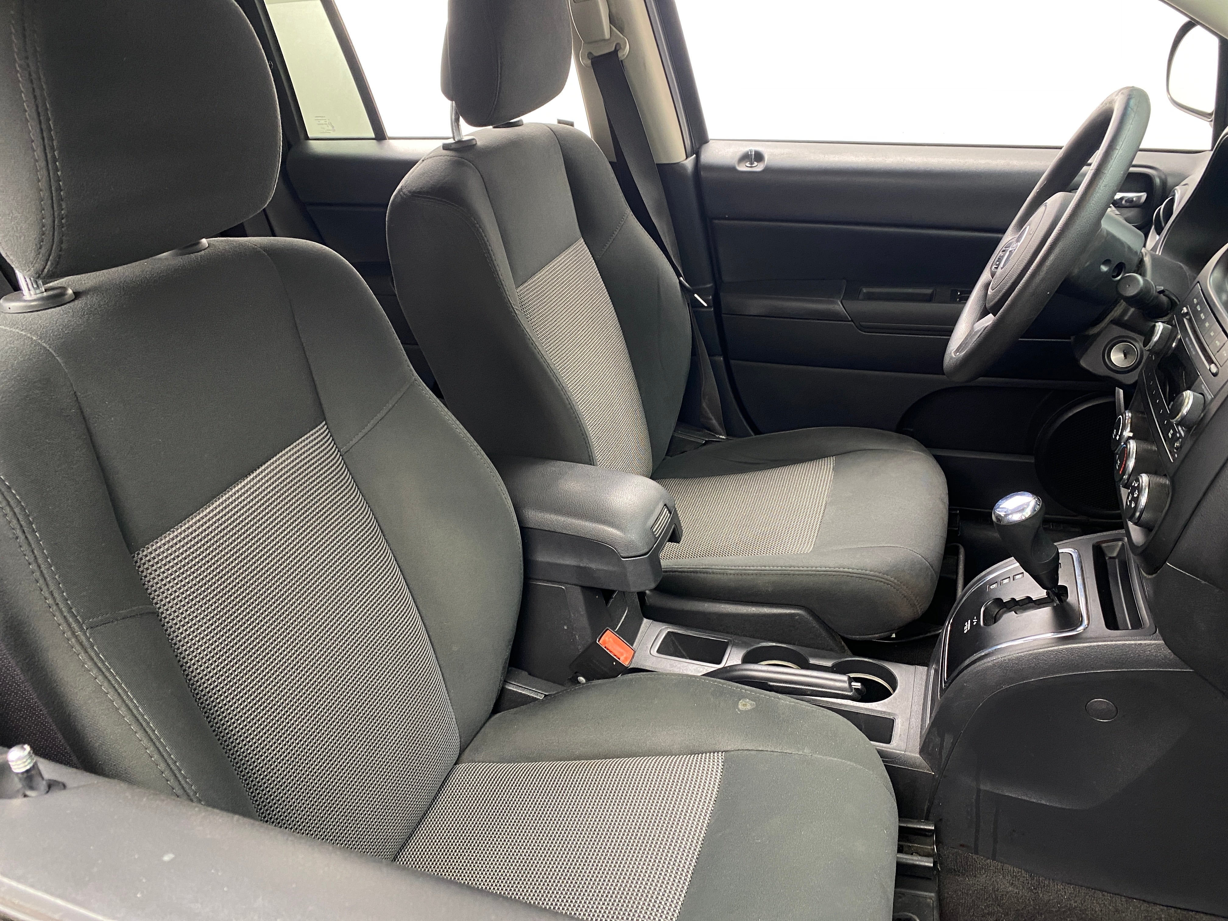 2015 Jeep Compass Sport 2
