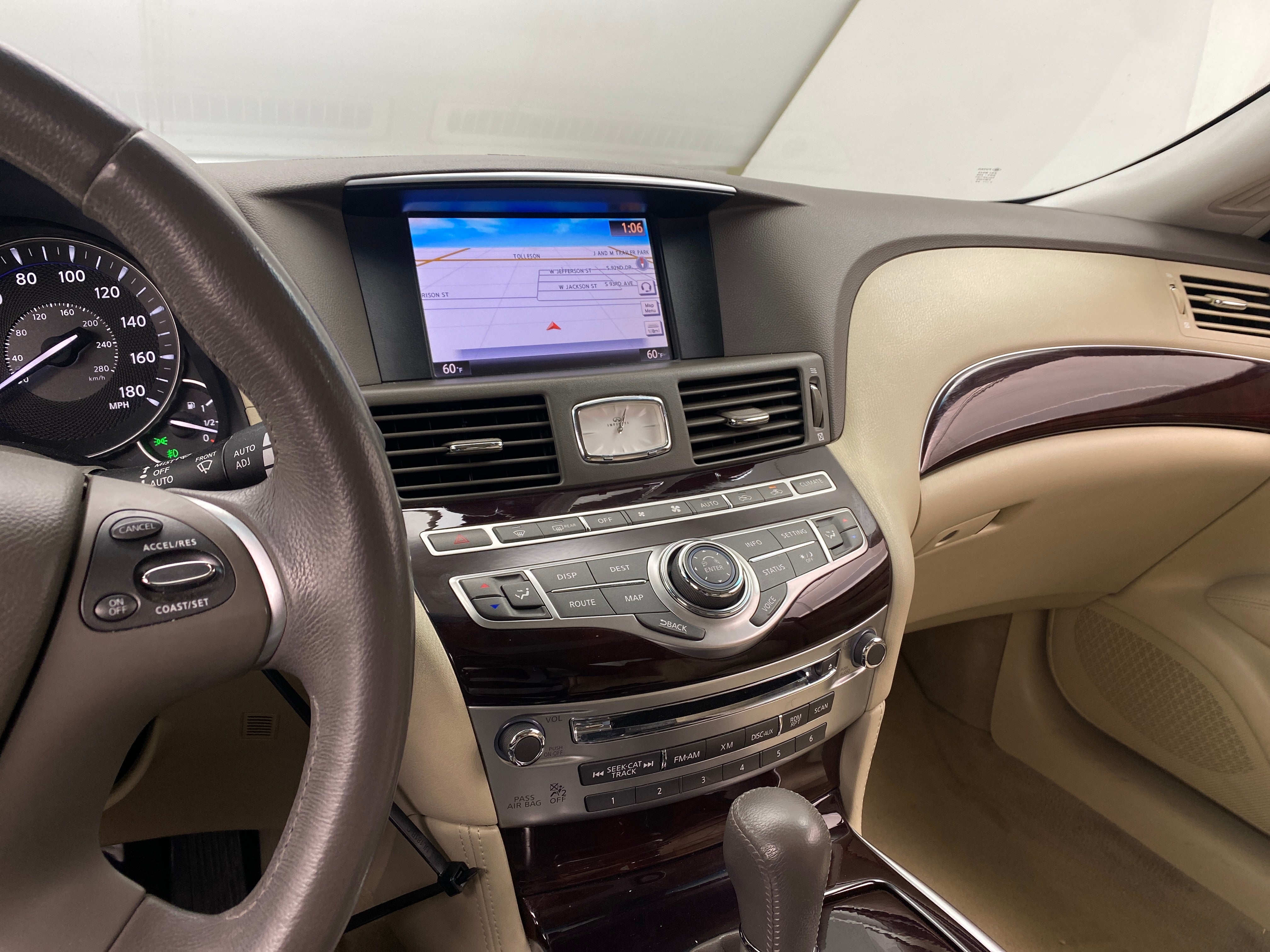 2013 INFINITI M37  3