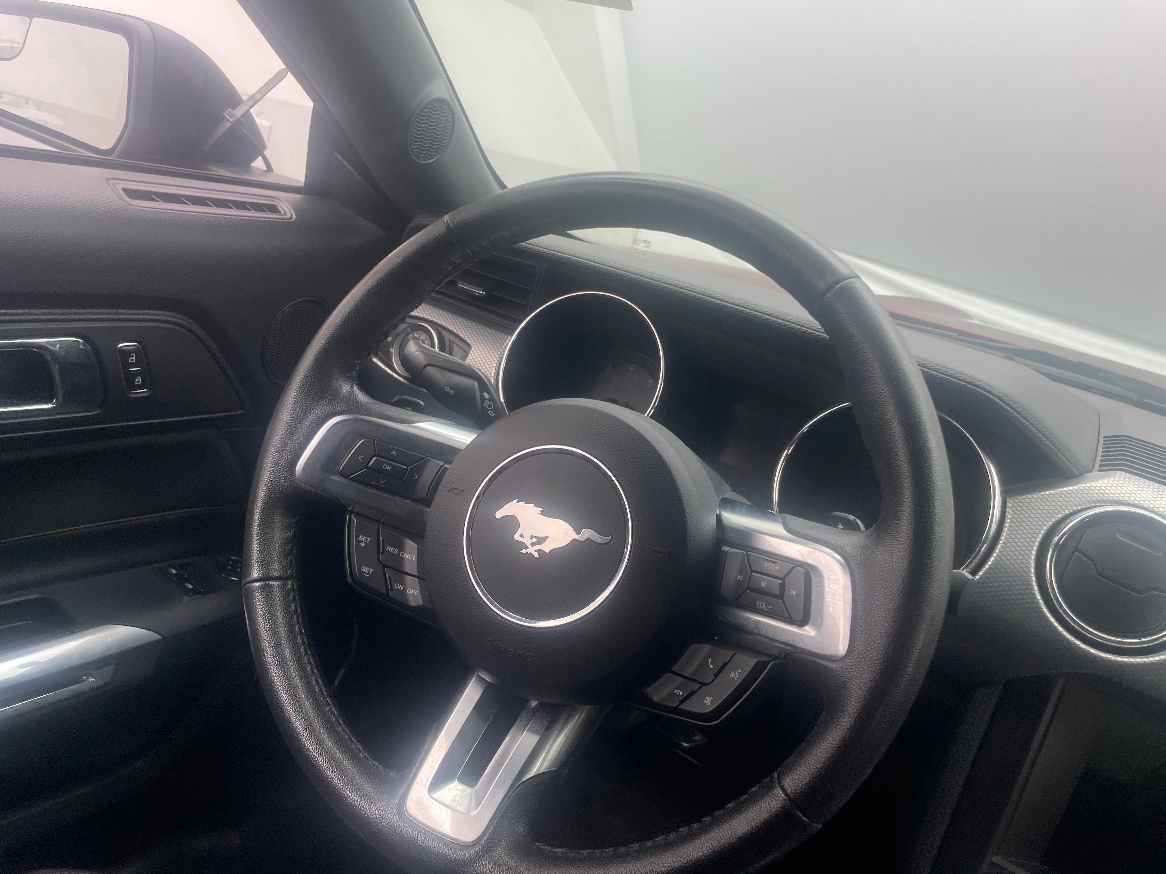 2017 Ford Mustang GT Premium 3