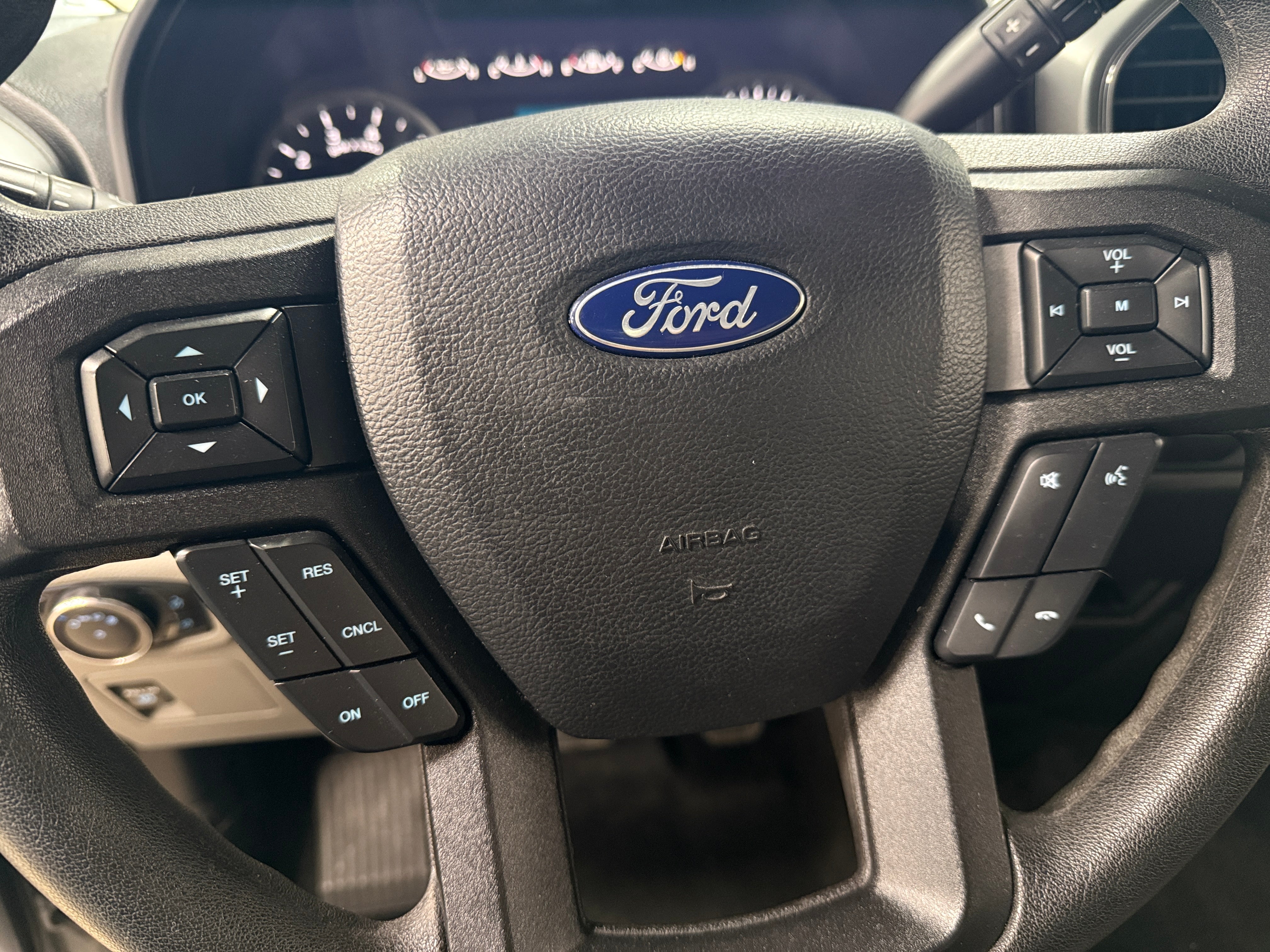 2020 Ford Econoline E-150 5