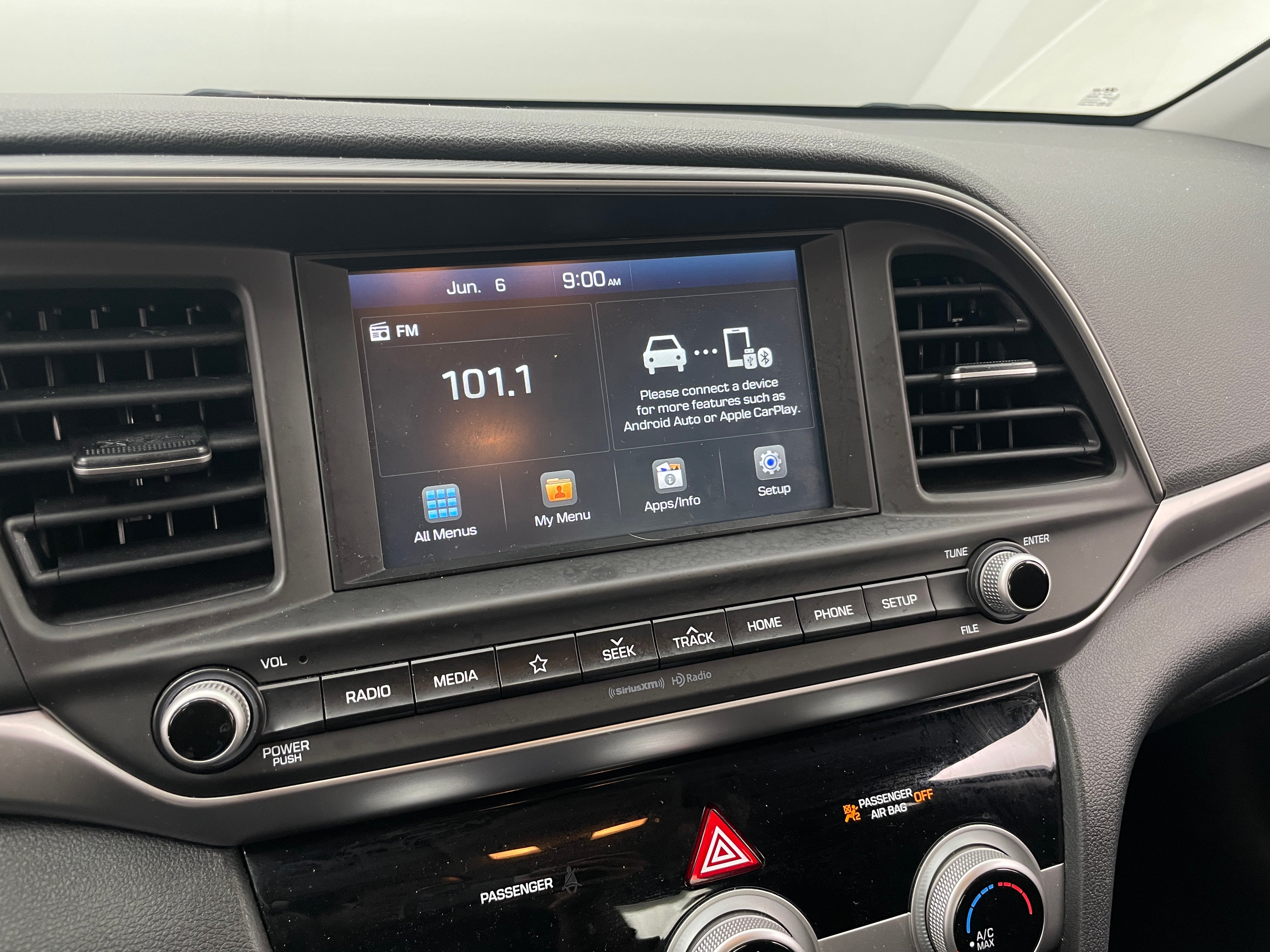 2019 Hyundai Elantra SEL 4