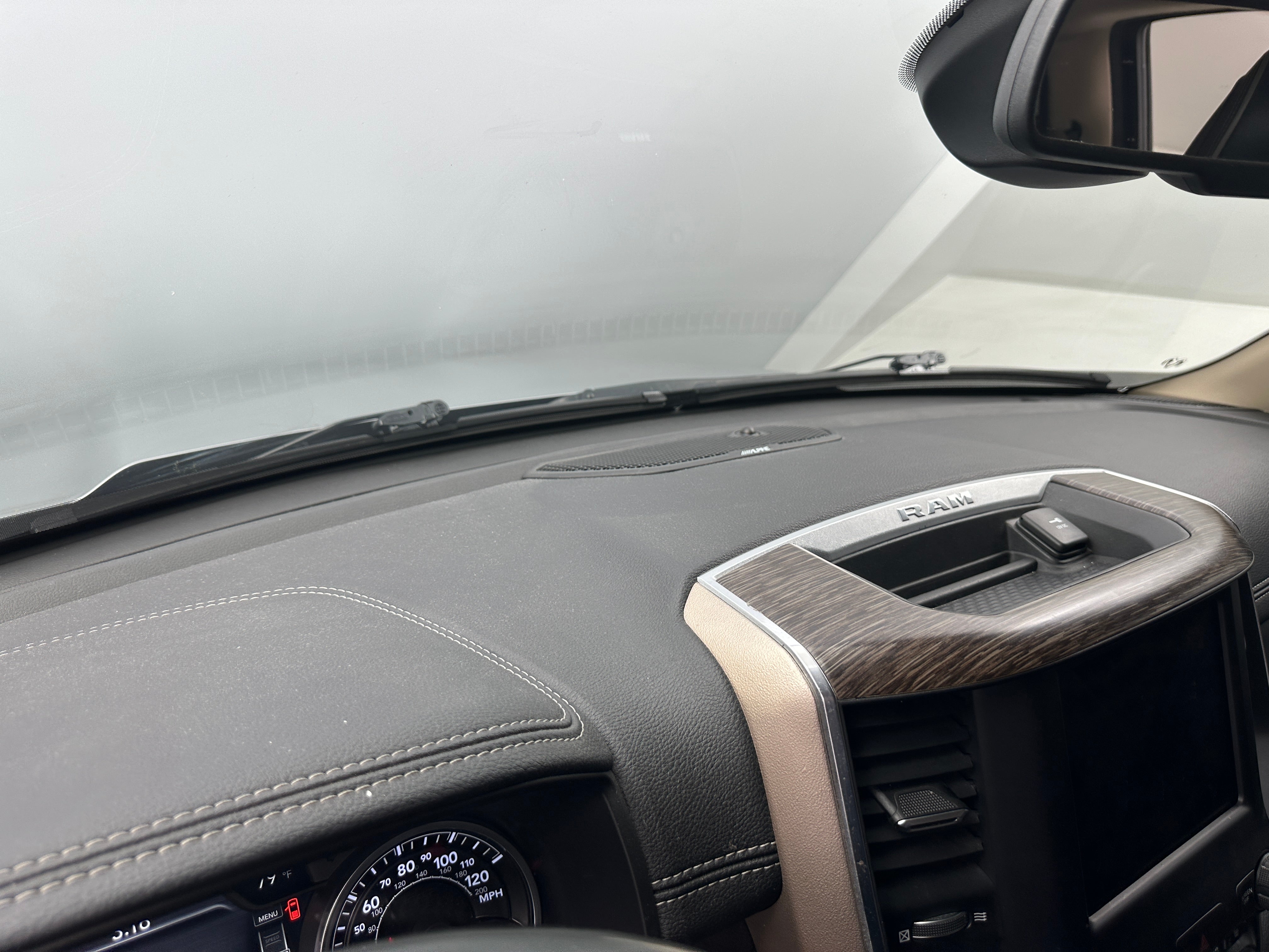2019 RAM 1500 Laramie 2