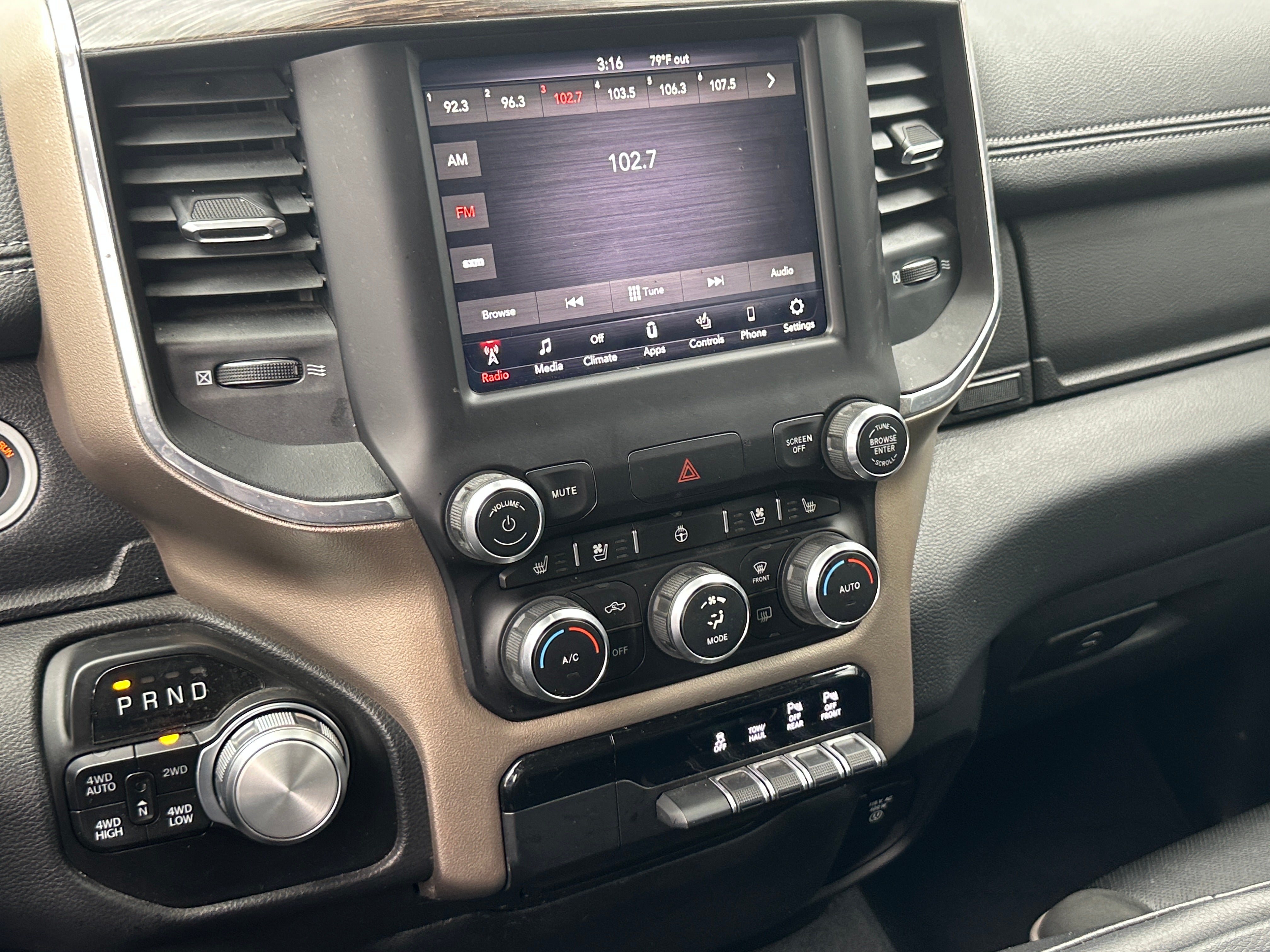 2019 RAM 1500 Laramie 3