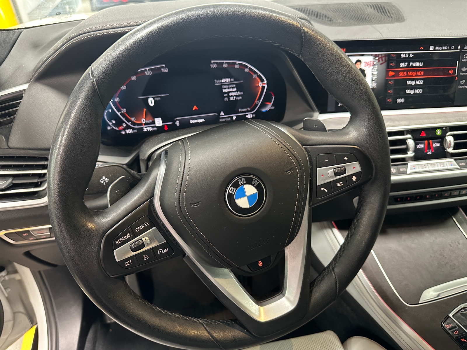 Thumbnail: 2023 BMW X5 - 4