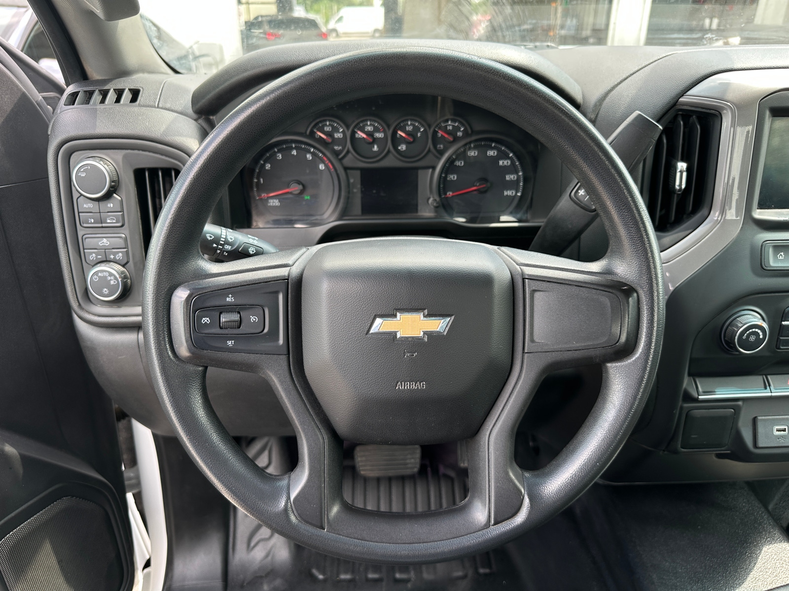 Thumbnail: 2020 Chevrolet Silverado 1500 - 5