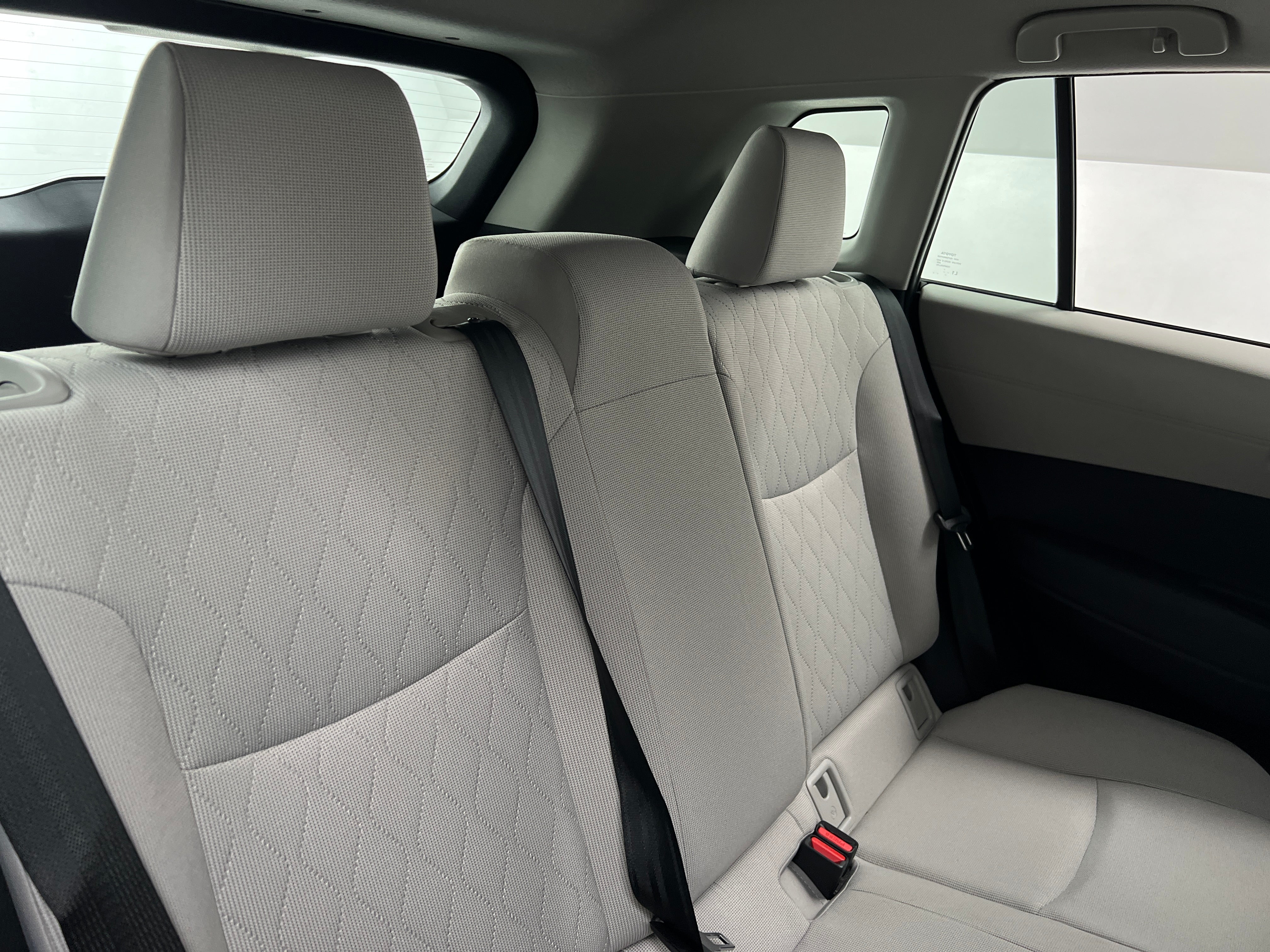 2024 Toyota Corolla Cross L 6